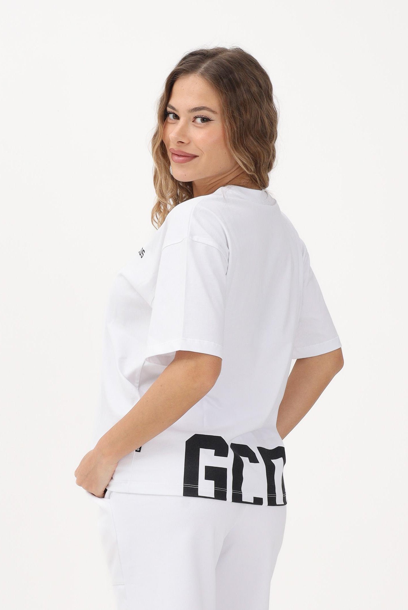 GCDS T-shirt a manica corta bianca per donna, ragazzi e bambini con maxi stampa sul retro Z0UJQC587J105 100B GCDS