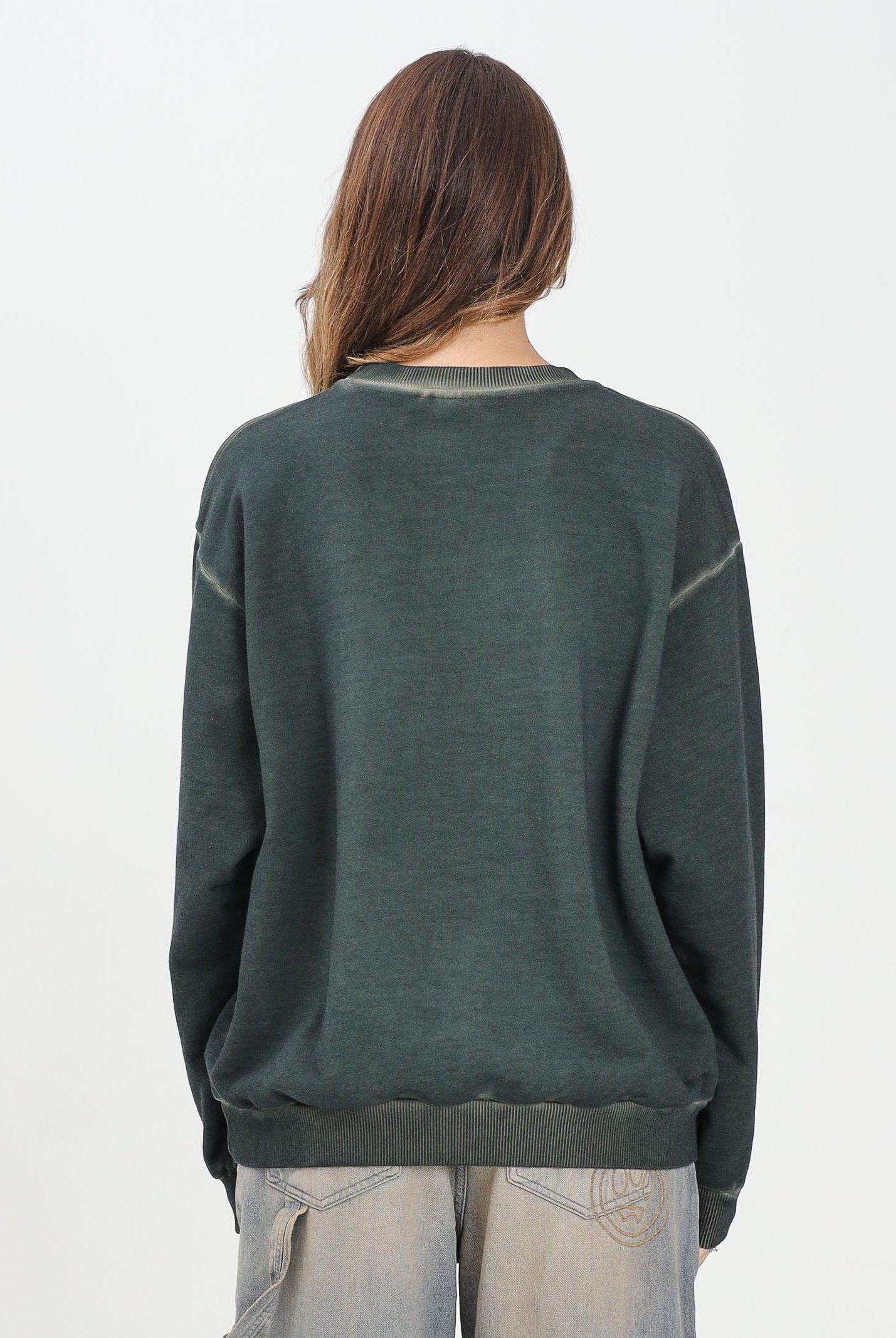 GCDS Felpa girocollo verde per uomo e donna con effetto washed B2CM1511JE8 82 GCDS