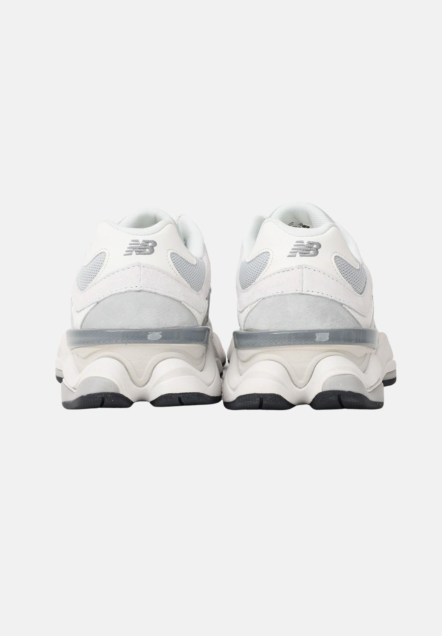NEW BALANCE Sneakers 9060 grigio ghiaccio per uomo e donna U90602FM . NEW BALANCE