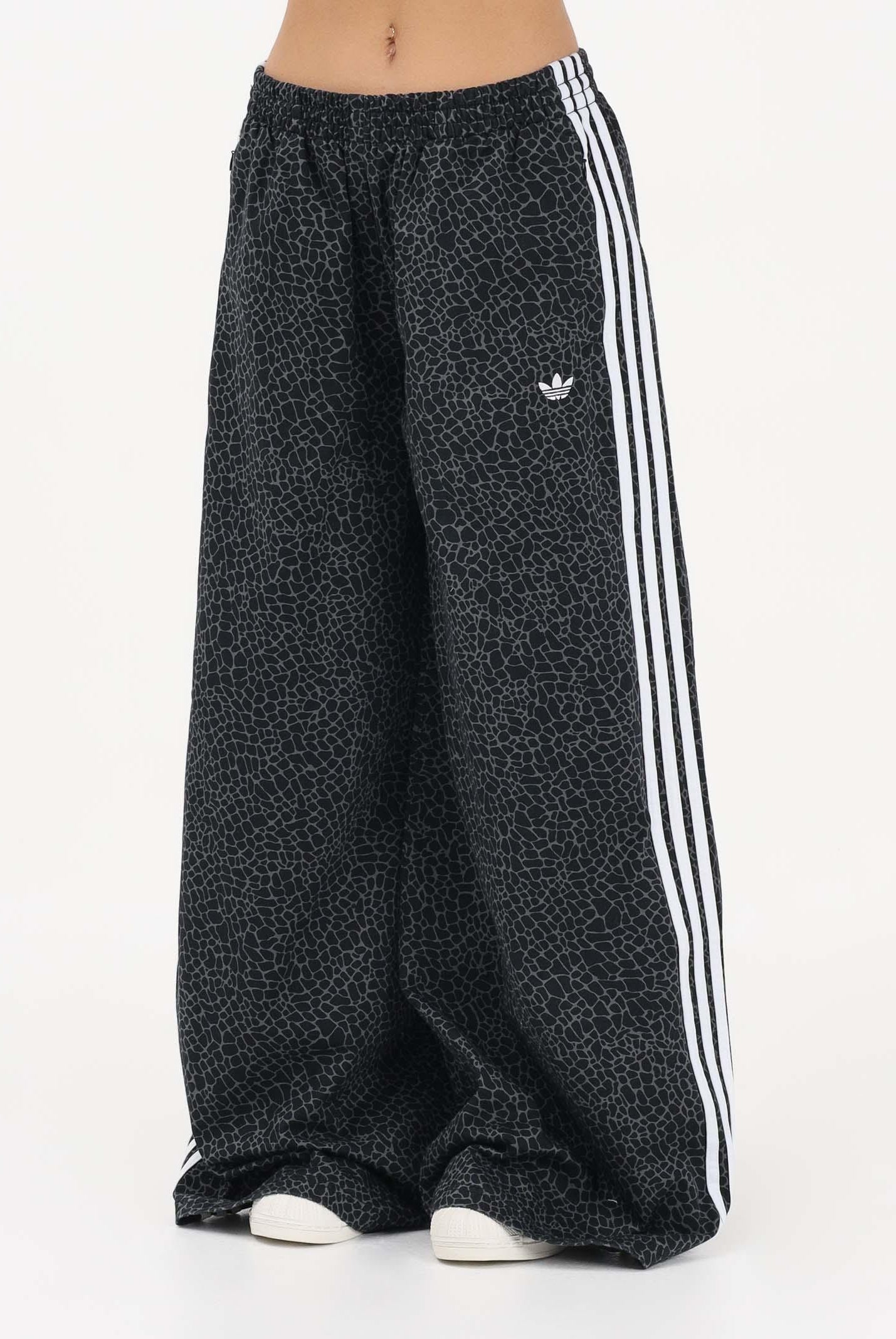 ADIDAS ORIGINALS Pantalone sportivo Firebird AOP Oversized nero da donna KD2816 . ADIDAS ORIGINALS