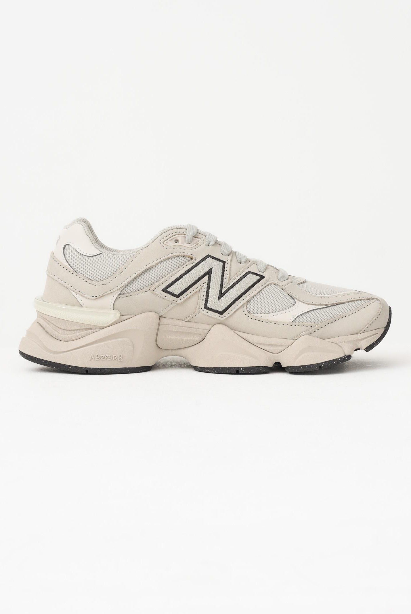 NEW BALANCE Sneakers 9060 beige da uomo U906078T . NEW BALANCE