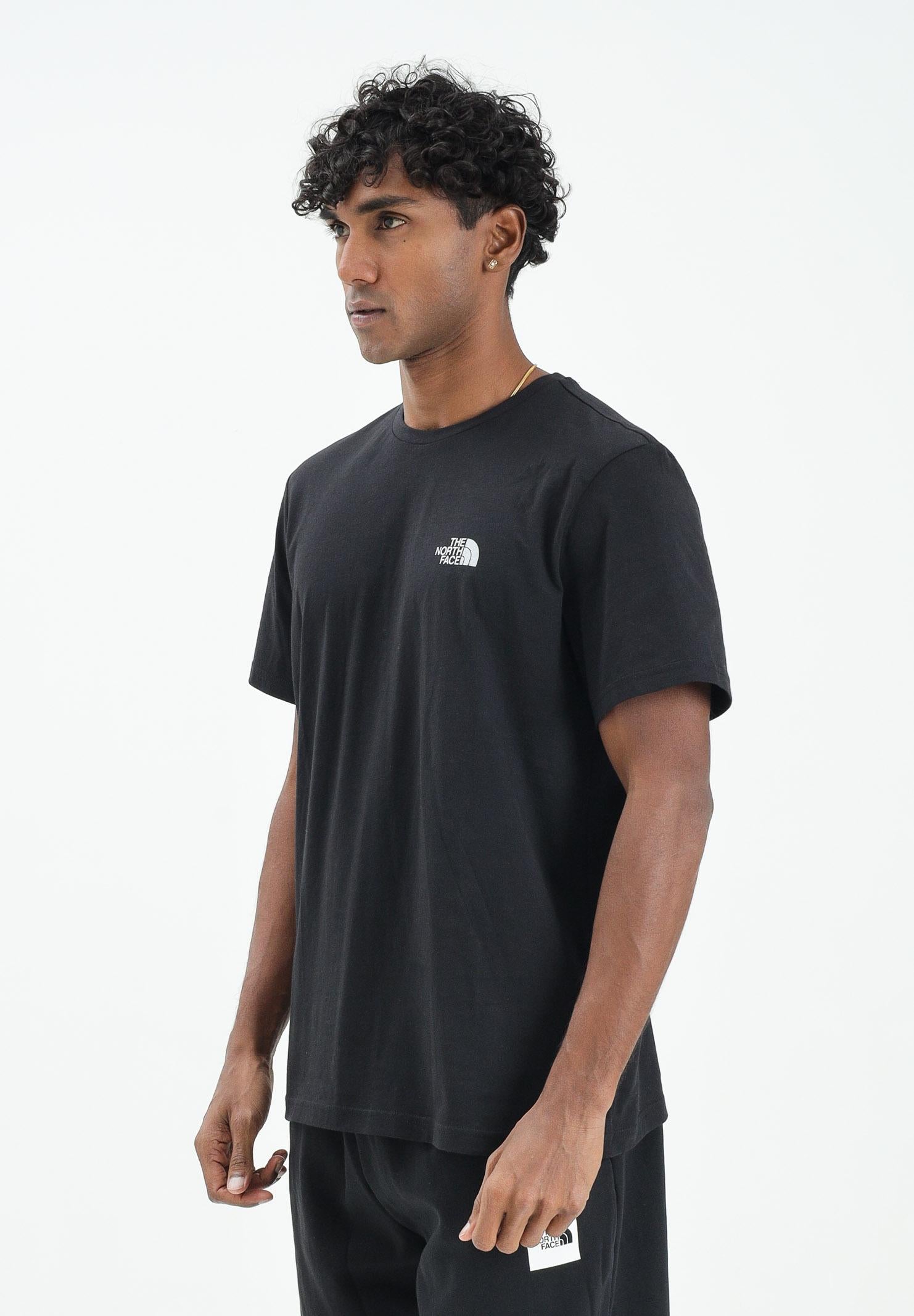 THE NORTH FACE T-shirt a manica corta NSE nera da uomo NF0A8C4VU1H1 . THE NORTH FACE