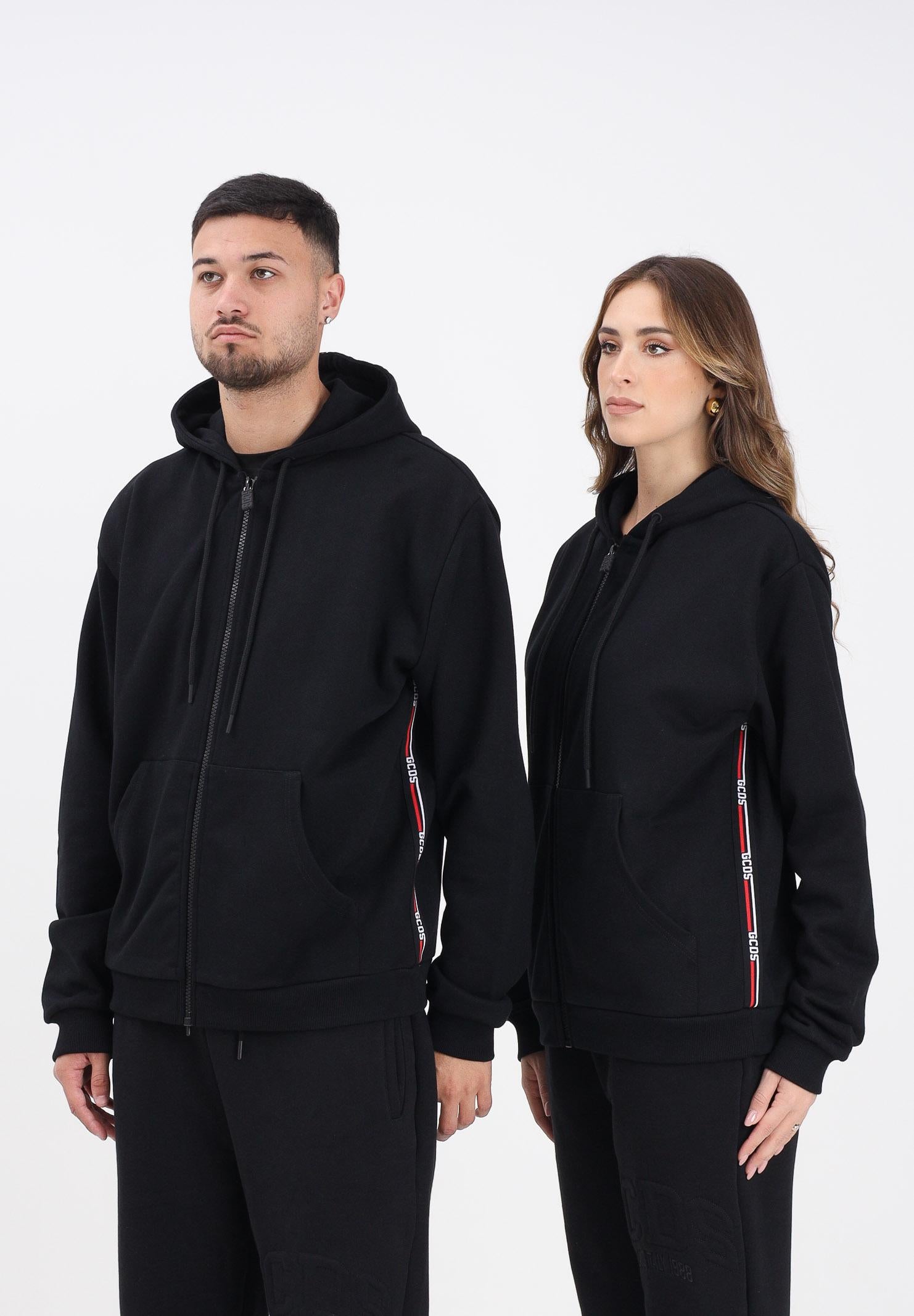 GCDS Felpa con zip nera per uomo e donna caratterizzata da nastri logati B2EM1900JD1 99 GCDS
