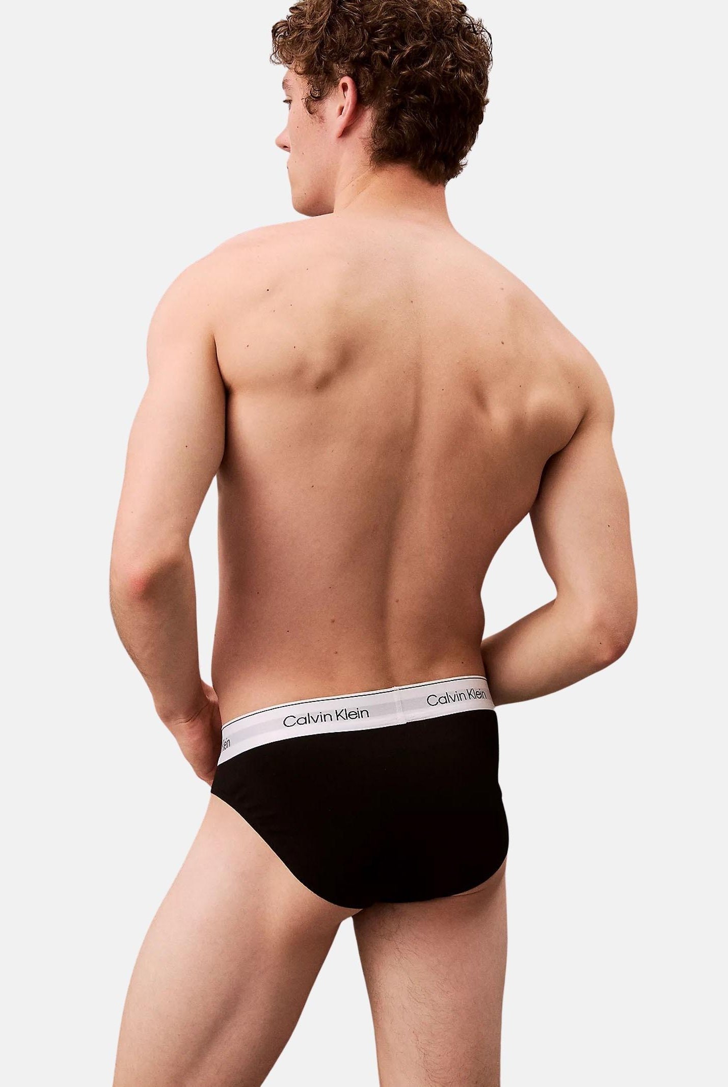 CALVIN KLEIN Set composto da tre slip neri da uomo con vita elastica logata 000NB3962A UB1 CALVIN KLEIN