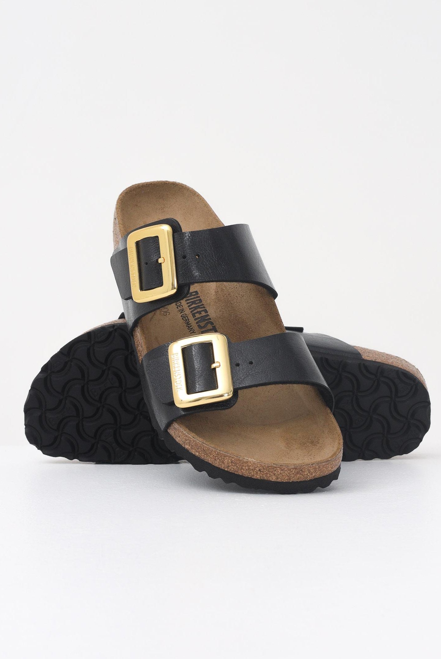 BIRKENSTOCK Ciabatte Sydney Cushion Buckle nere da donna 1029457 . BIRKENSTOCK