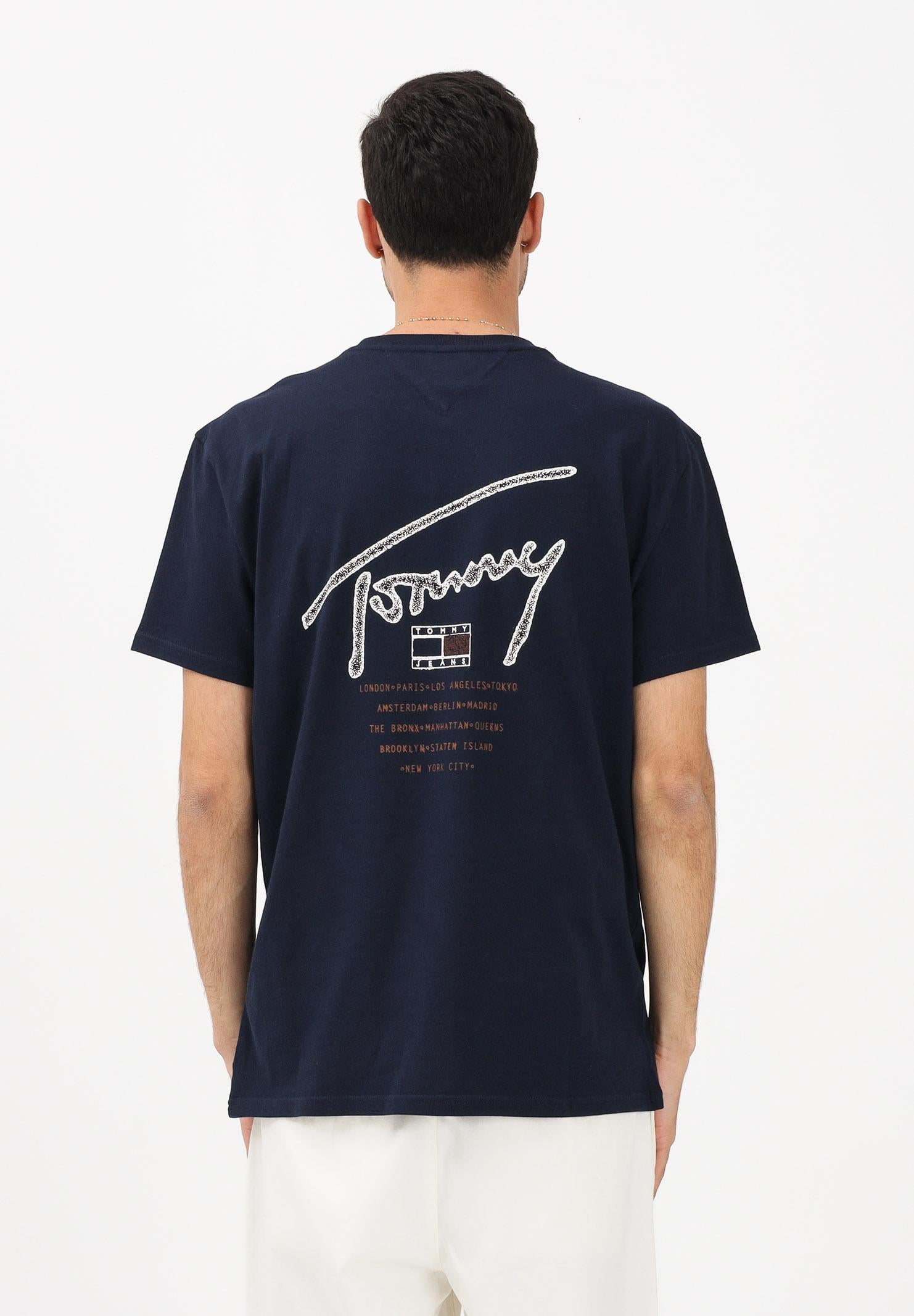 TOMMY JEANS T-shirt a manica corta Signature blu da uomo DM0DM22320 C1G TOMMY JEANS