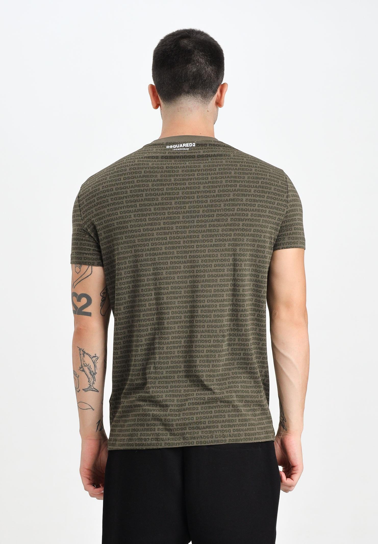 DSQUARED2 T-shirt a manica corta verde militare da uomo caratterizzata da una stampa all-over D9H136050T 302 DSQUARED2