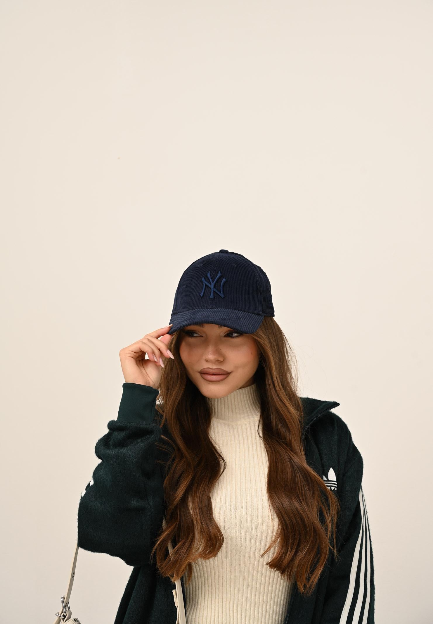 NEW ERA Cappello con visiera 9FORTY New York Yankees MLB in velluto blu per uomo e donna 60758926 . NEW ERA