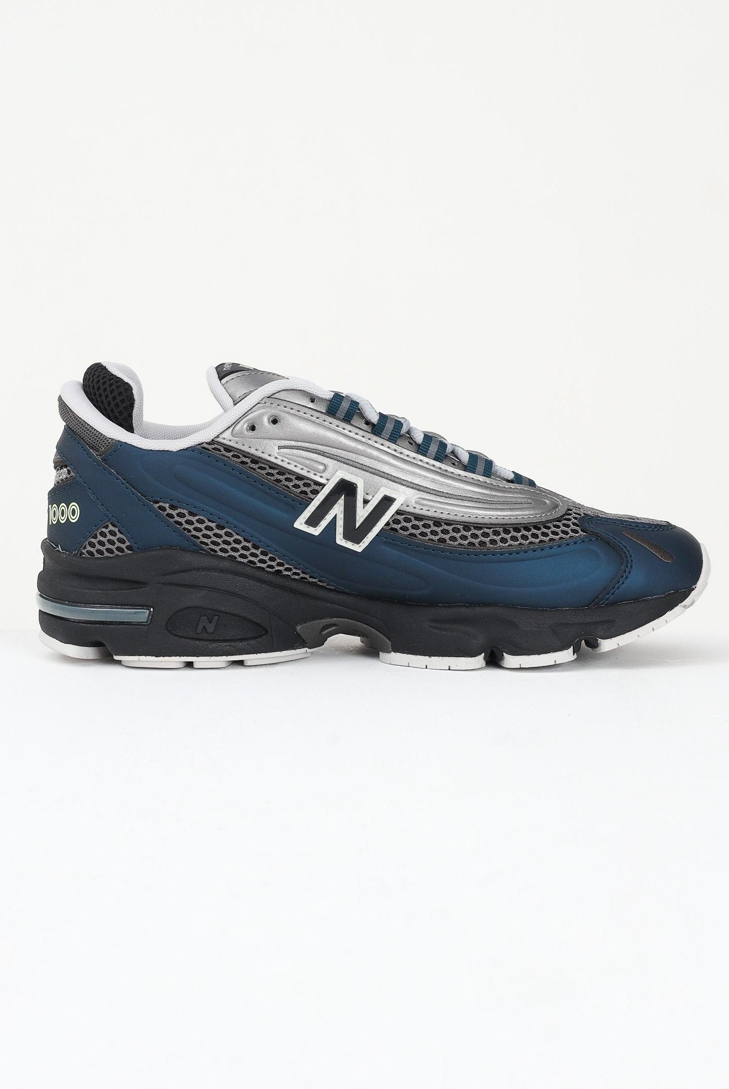NEW BALANCE Sneakers 1000 ottanio e argento per uomo e donna M1000S . NEW BALANCE