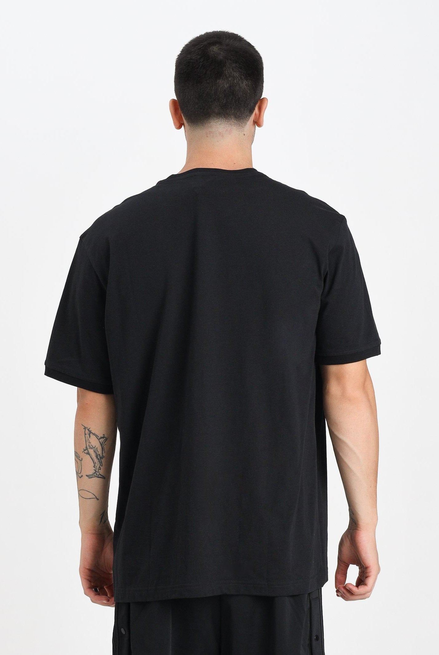 ADIDAS ORIGINALS T-shirt a manica corta Adicolor Loose 2000s Cali nera da uomo JW5913 . ADIDAS ORIGINALS