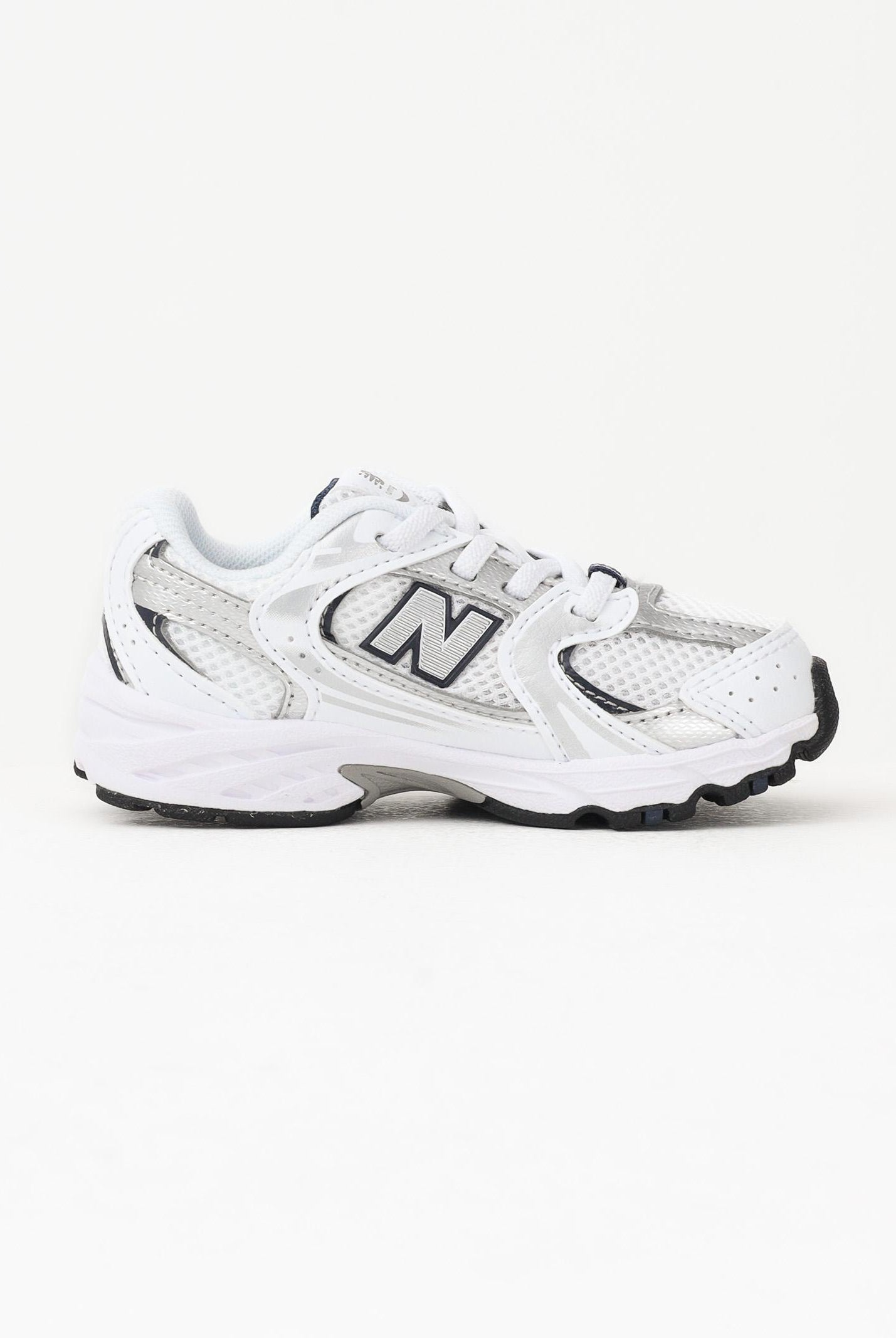 NEW BALANCE Sneakers 530 bianche e argento da neonato IZ530SB1 . NEW BALANCE
