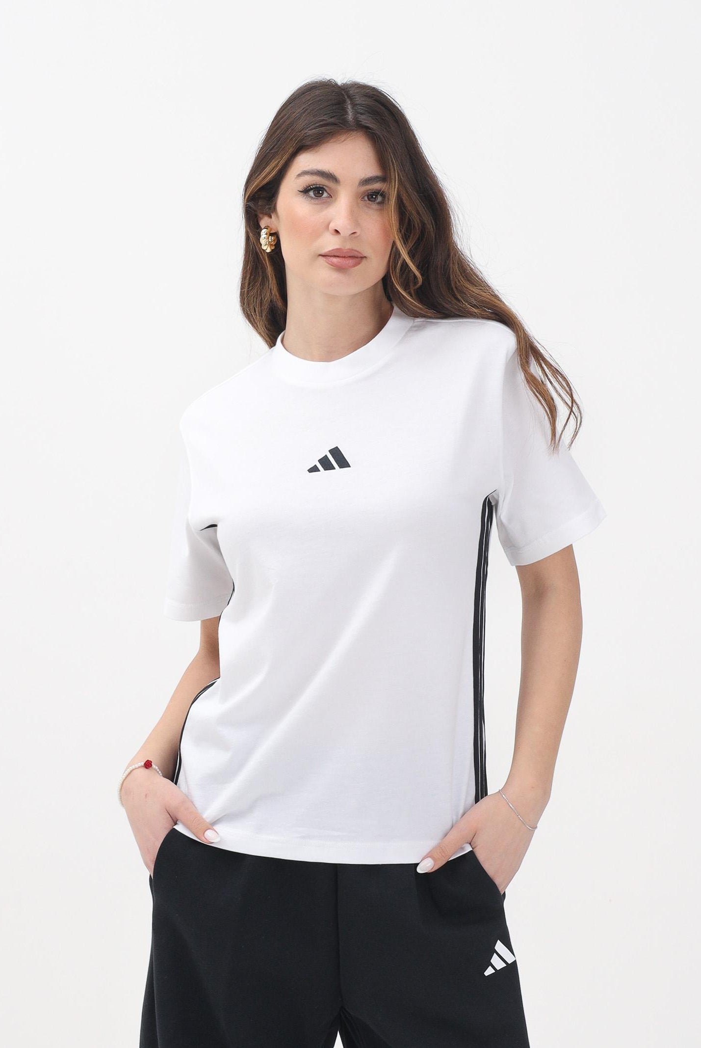 ADIDAS PERFORMANCE T-shirt a manica corta Essentials 3-Stripes Cotton bianca da donna JD0844 . ADIDAS PERFORMANCE