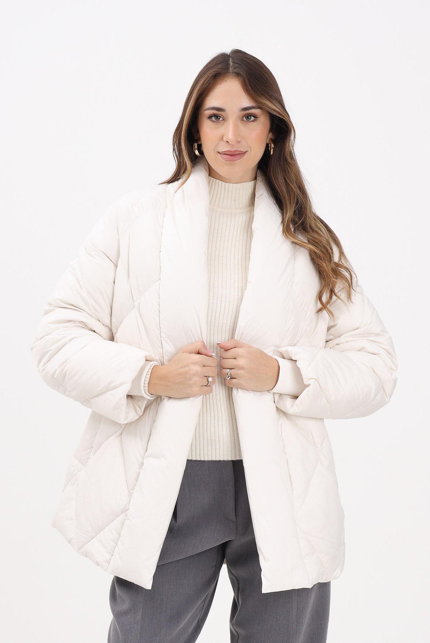 VICOLO Piumino panna da donna con cintura TF0087 A02 VICOLO