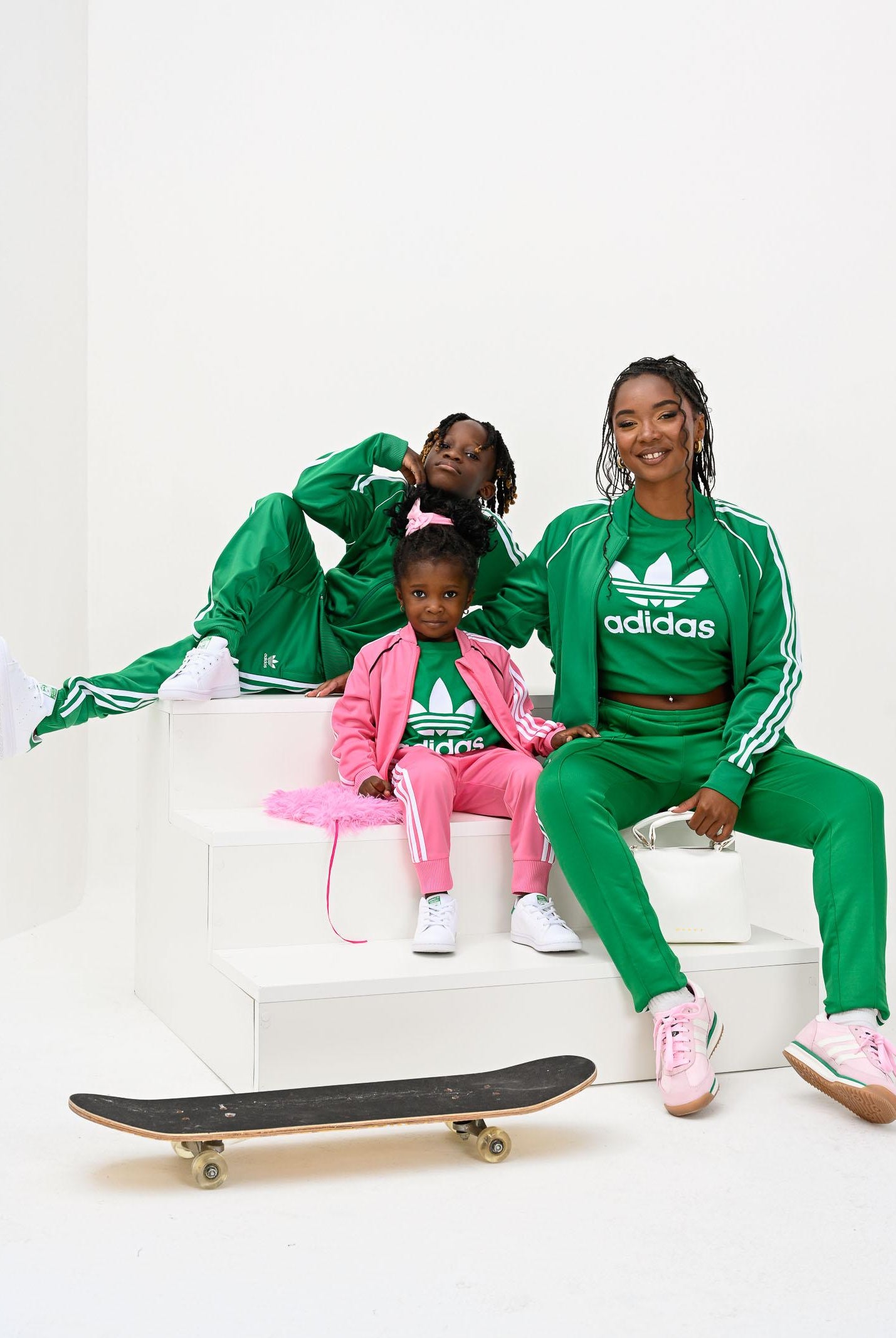 Pantalone sportivo adicolor SST verde per bambino e bambina IY7461 ADIDAS ORIGINALS