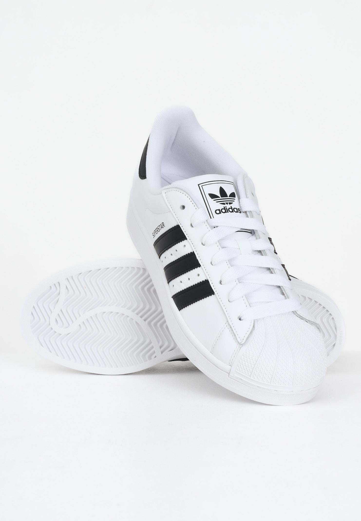 ADIDAS ORIGINALS Sneakers Superstar bianche e nere da uomo IH8659 . ADIDAS ORIGINALS