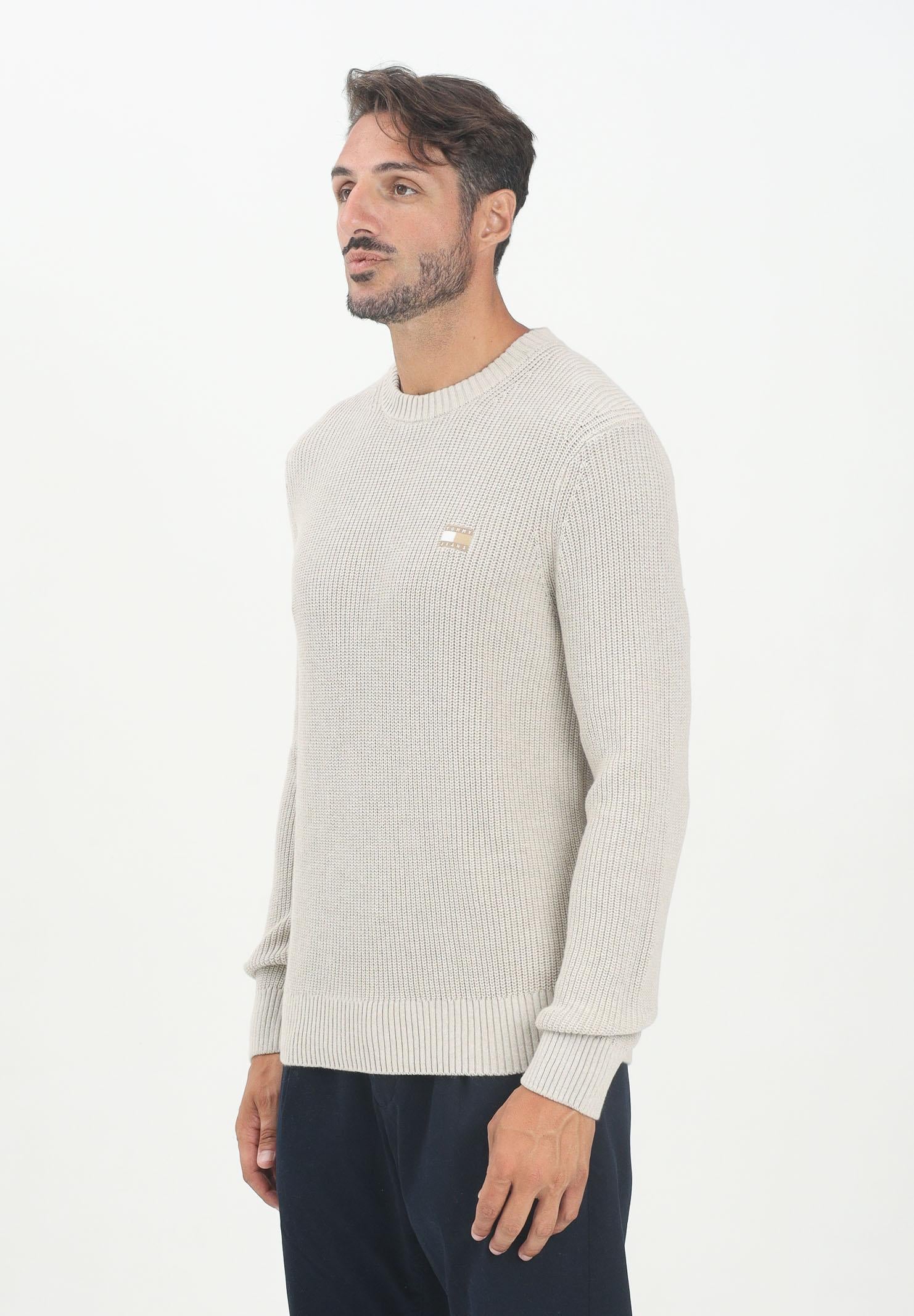 TOMMY JEANS Maglioncino girocollo beige da uomo con logo DM0DM21652AD2 TOMMY JEANS
