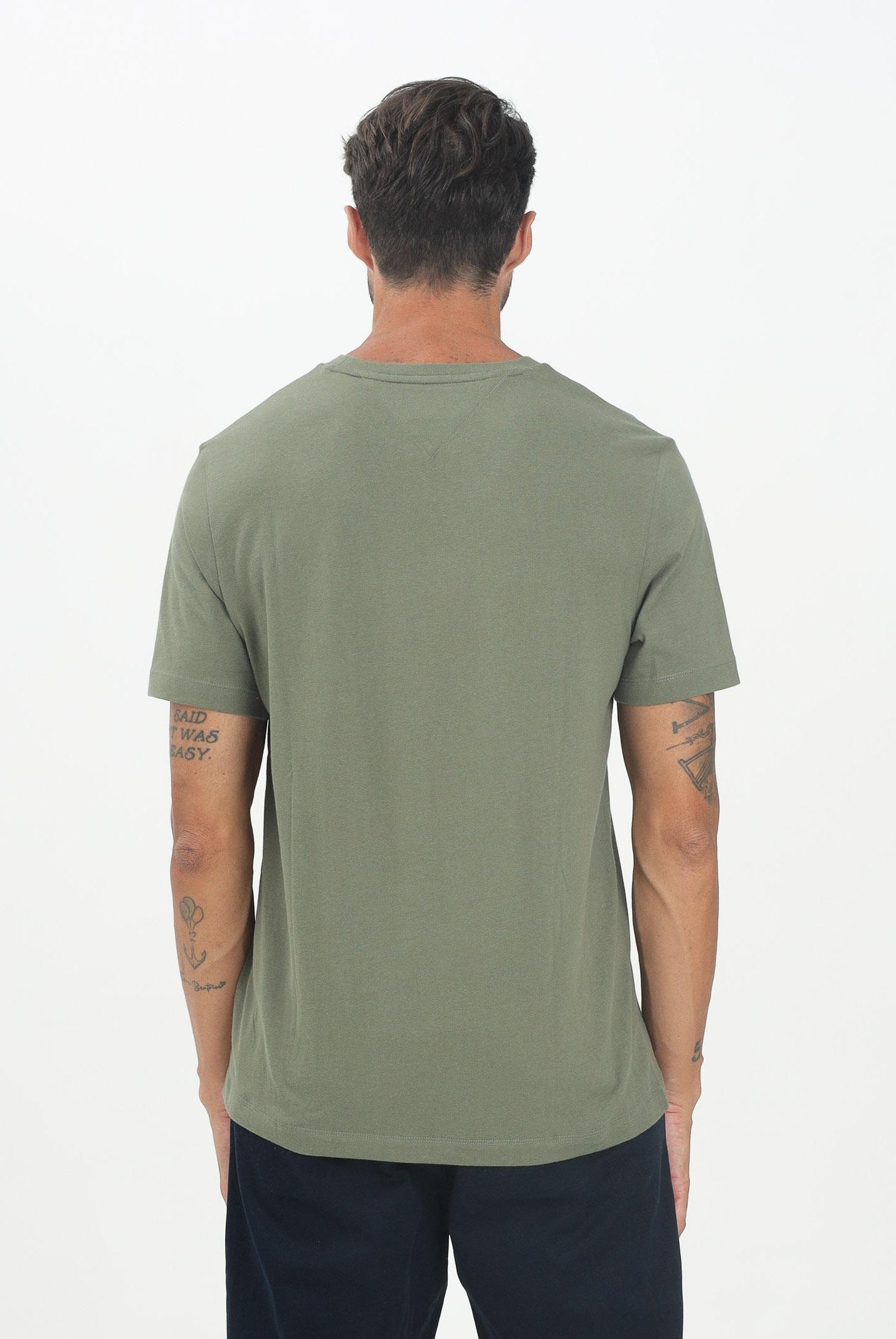 TOMMY HILFIGER T-shirt a manica corta verde da uomo con logo MW0MW39995PLI . TOMMY HILFIGER
