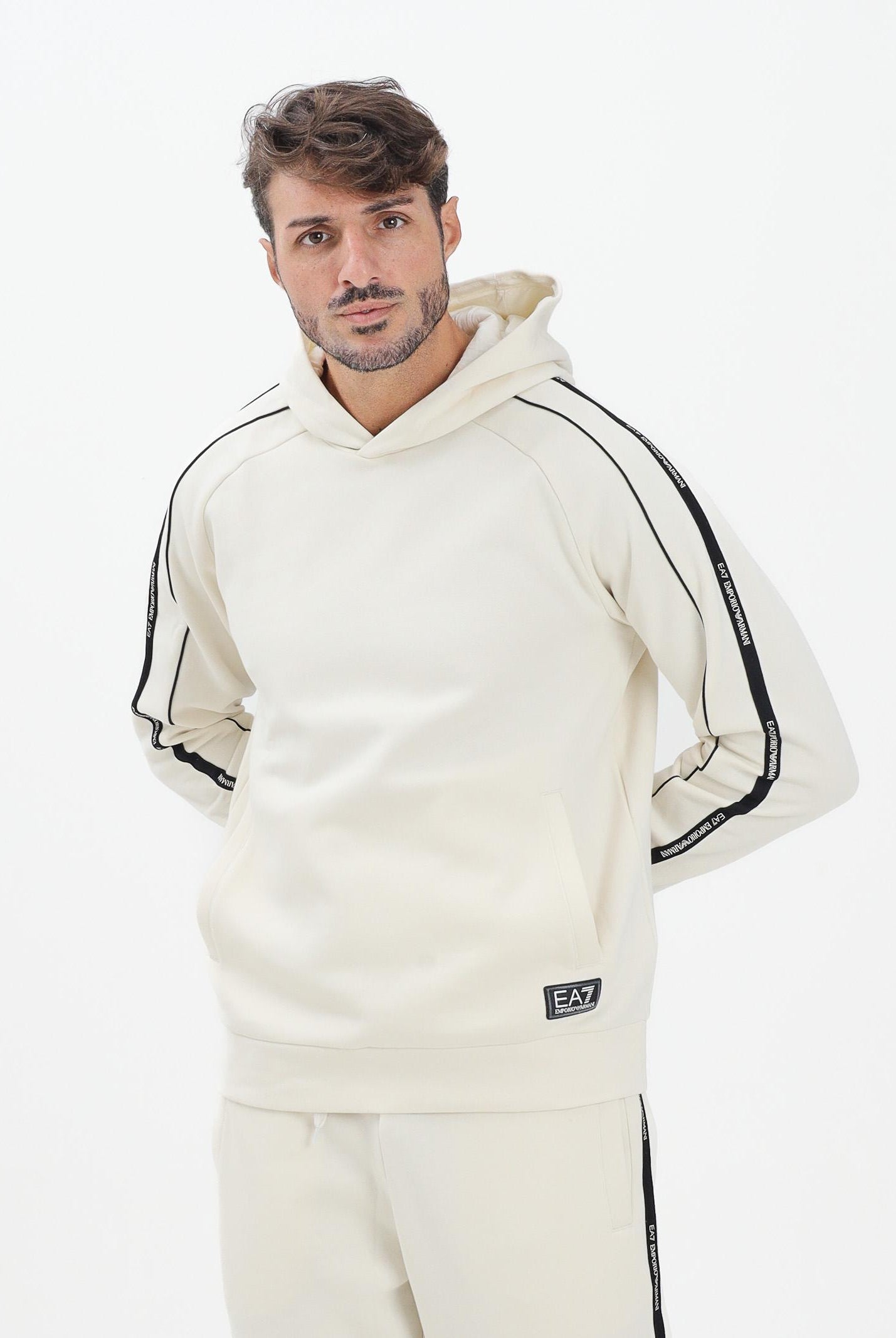 EA7 Felpa con cappuccio panna da uomo rifinita da bande logate a contrasto 7M000972AF10377 U1105 EA7