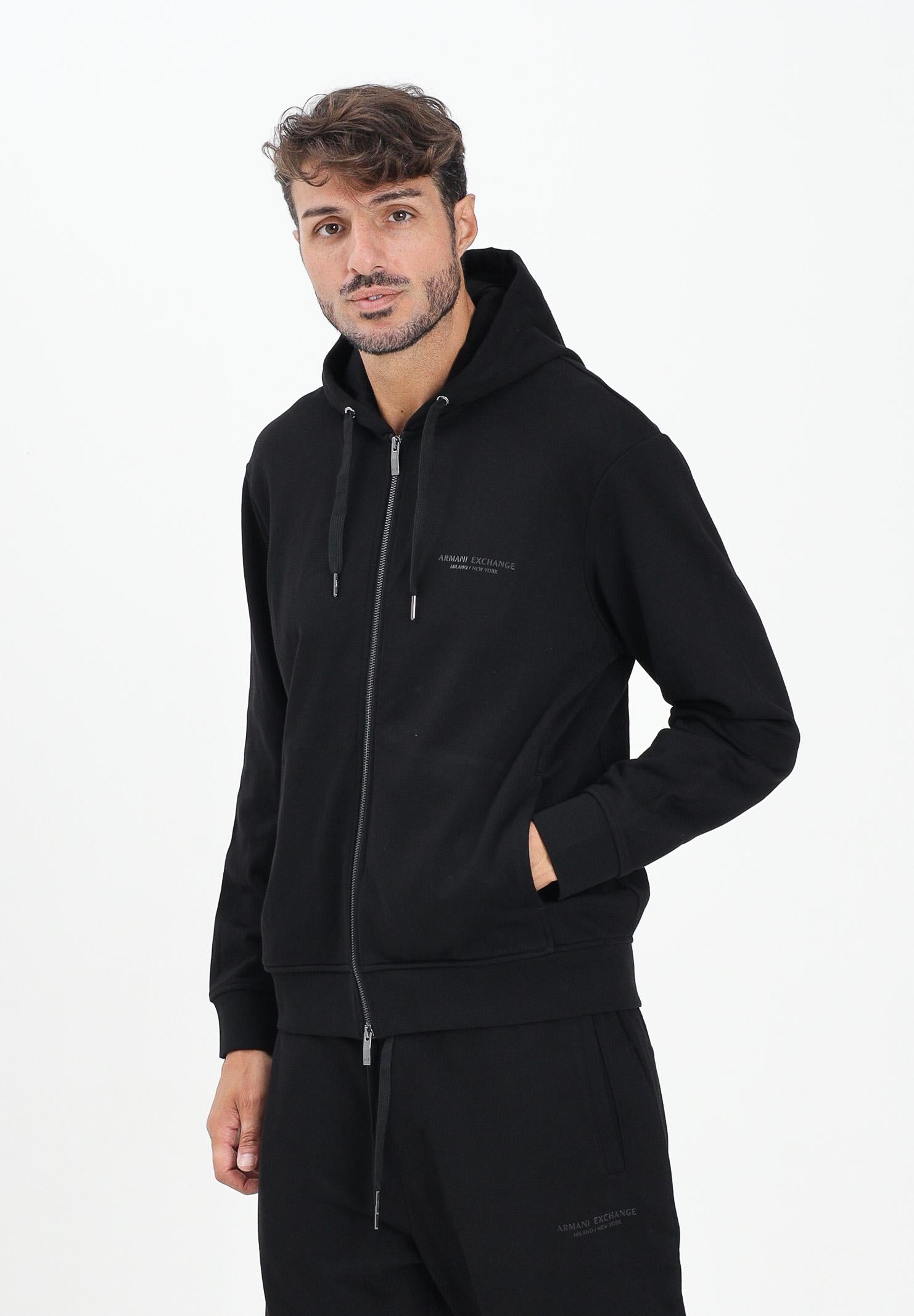 ARMANI EXCHANGE Felpa con zip nera da uomo rifinita da stampa logo XM001293AF20934 UC001 ARMANI EXCHANGE