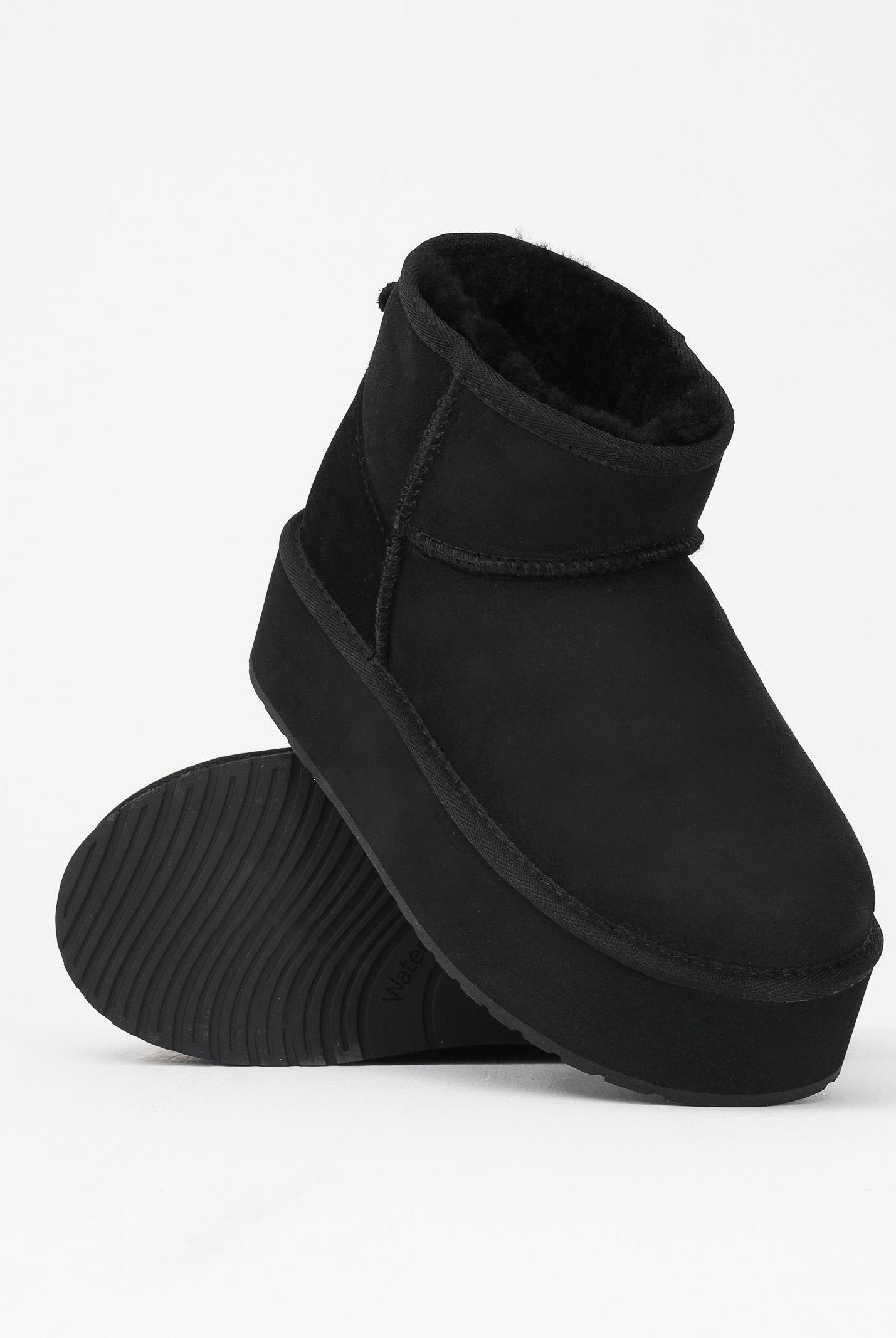 EMU Stivali bassi Stinger Micro Flatform neri da donna W13082 BLAK EMU