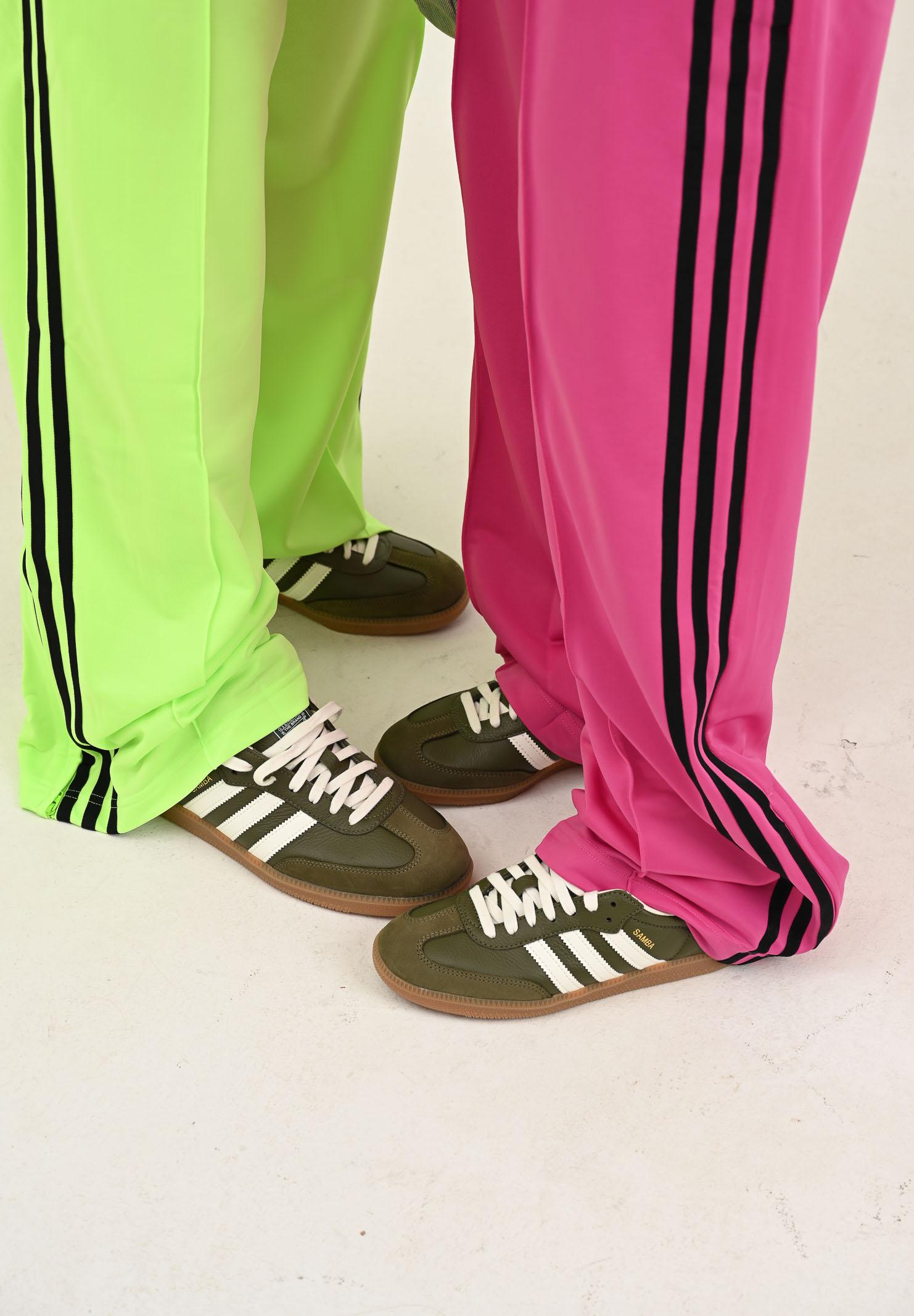 ADIDAS ORIGINALS Sneakers Samba OG verde mimetico per uomo e donna JR0890 . ADIDAS ORIGINALS