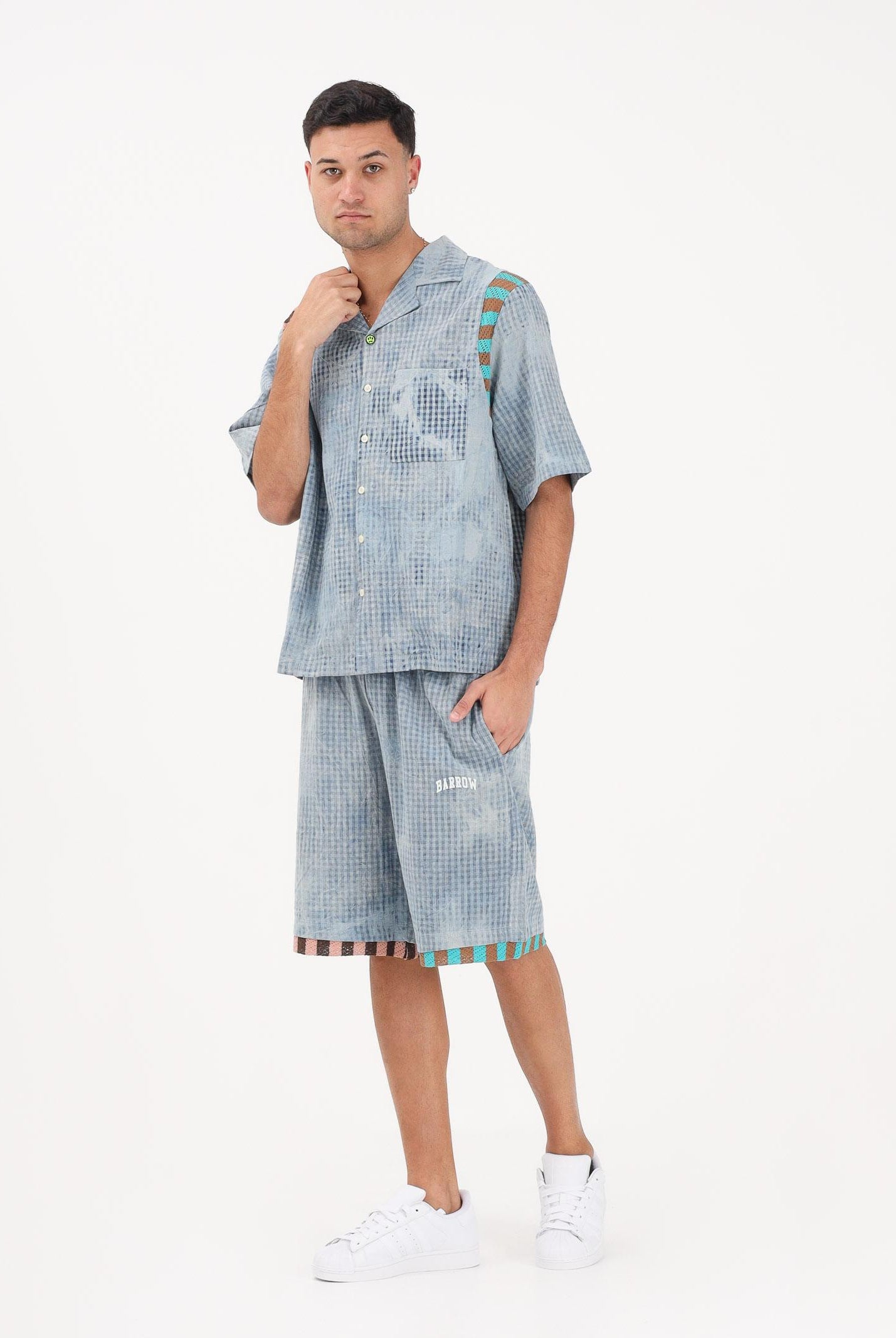 BARROW Shorts celeste per uomo e donna con stampa micro check S6BWUABE056 172 BARROW