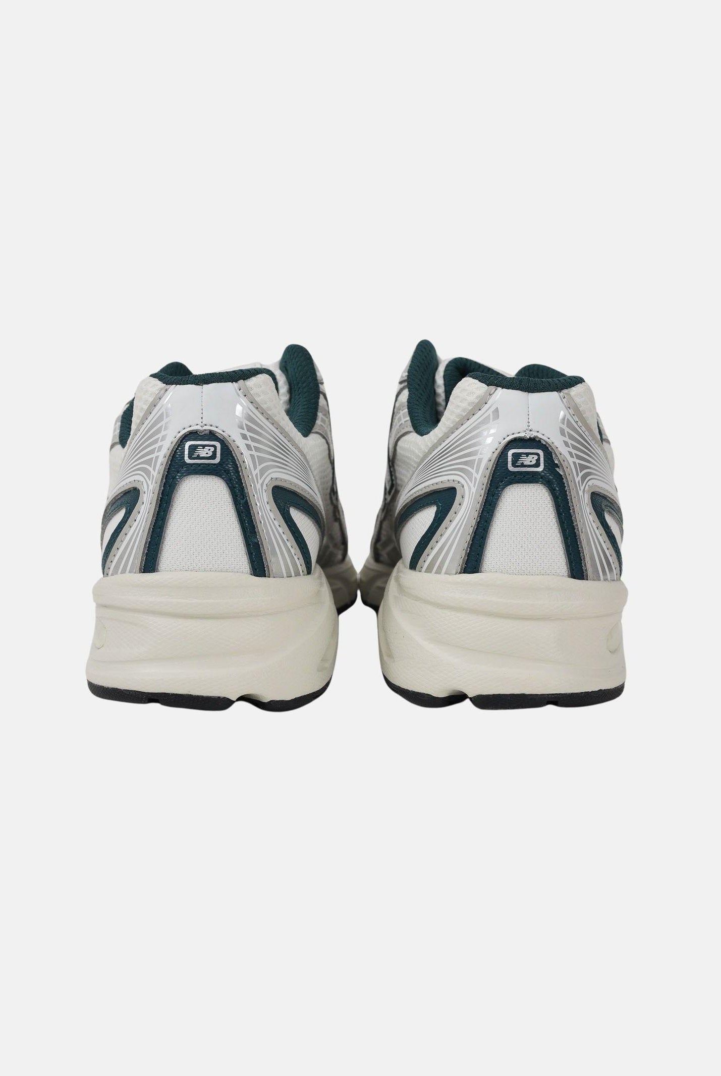 NEW BALANCE Sneakers 740 bianche, argento e verdi da uomo U7402EL . NEW BALANCE