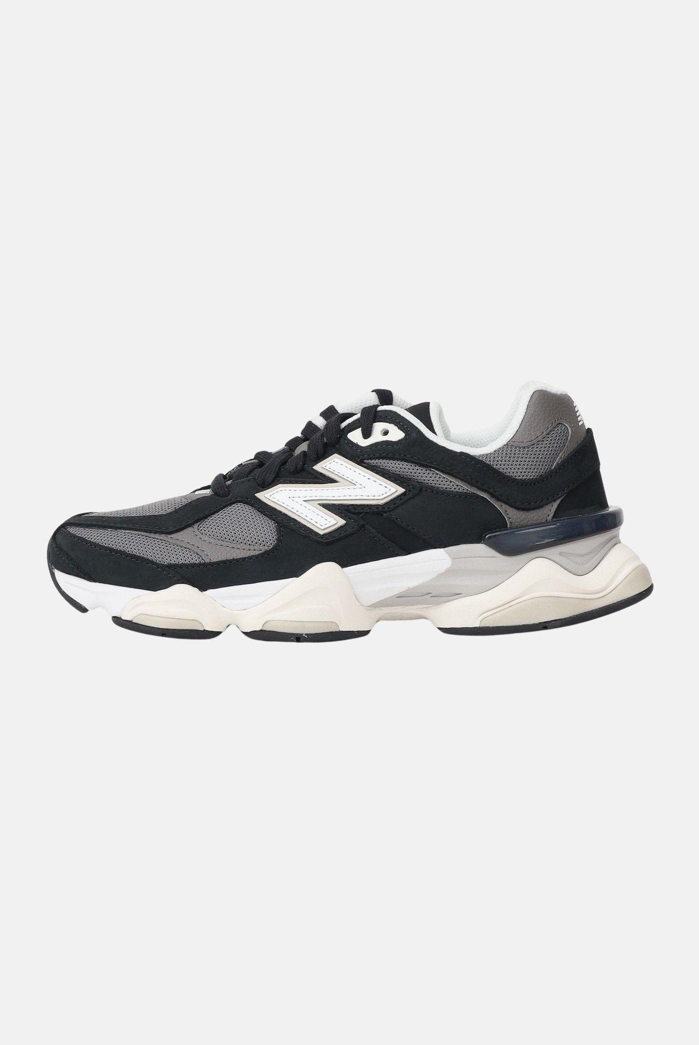 NEW BALANCE Sneakers 9060 nere per uomo e donna U9060510 . NEW BALANCE