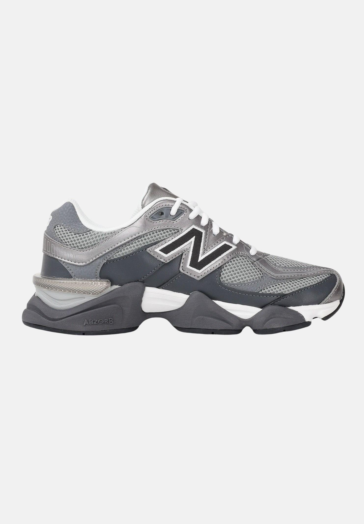 NEW BALANCE Sneakers 9060 grigie per uomo e donna U906051K . NEW BALANCE