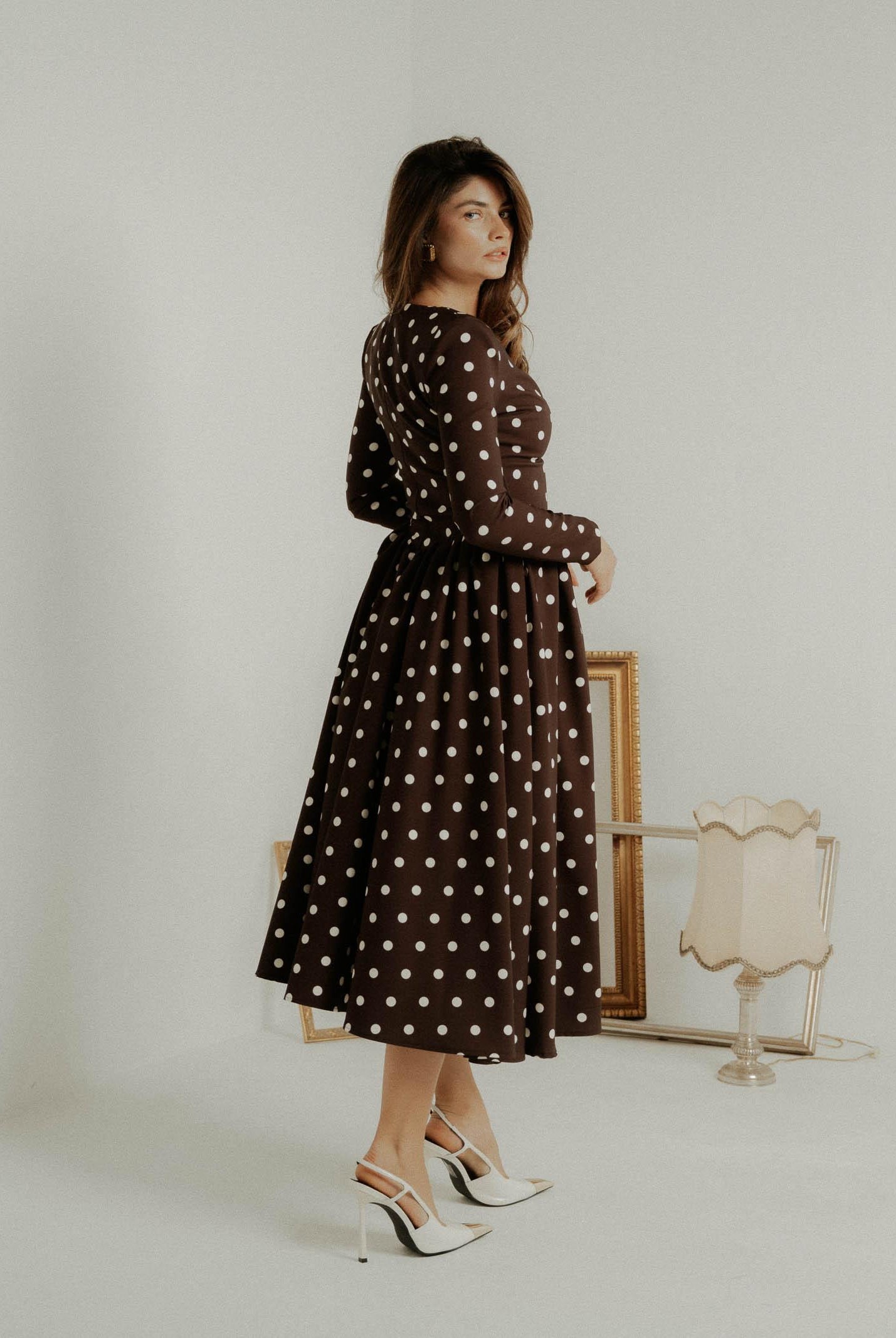 SANTAS Abito midi DOUCEUR marrone da donna con pois panna PV2603 POPA SANTAS