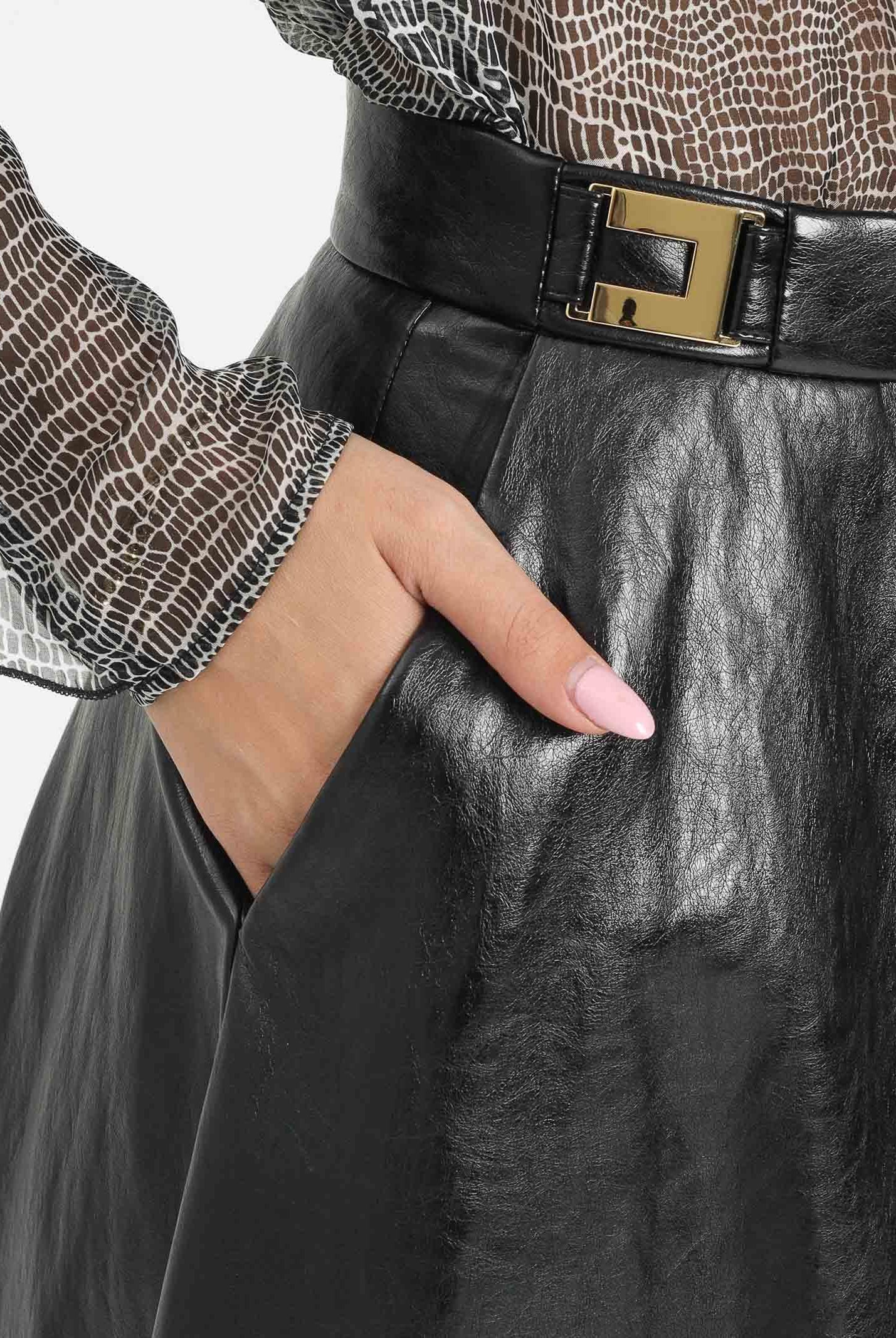 ELISABETTA FRANCHI Gonna midi nera da donna con dettagli logo GO13656E2 110 ELISABETTA FRANCHI