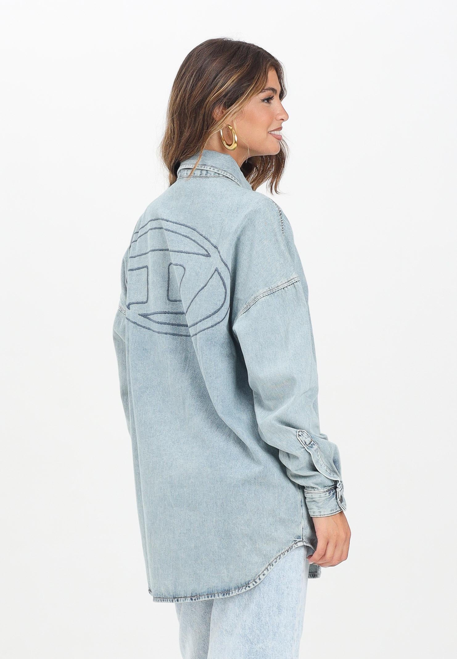 DIESEL Camicia a manica lunga in denim chiaro per donna, ragazzi e bambini con maxi logo Oval D J02307KXBPS K01 DIESEL