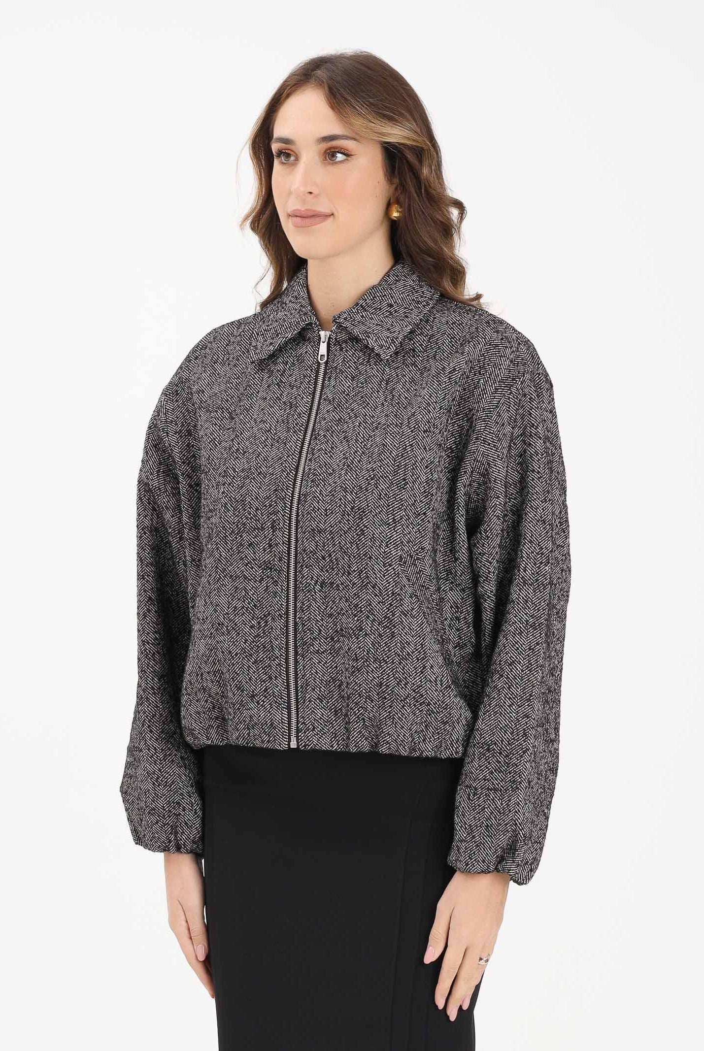 ONLY Cappottino bianco e nero da donna con fantasia spigata 15349212 Black ONLY