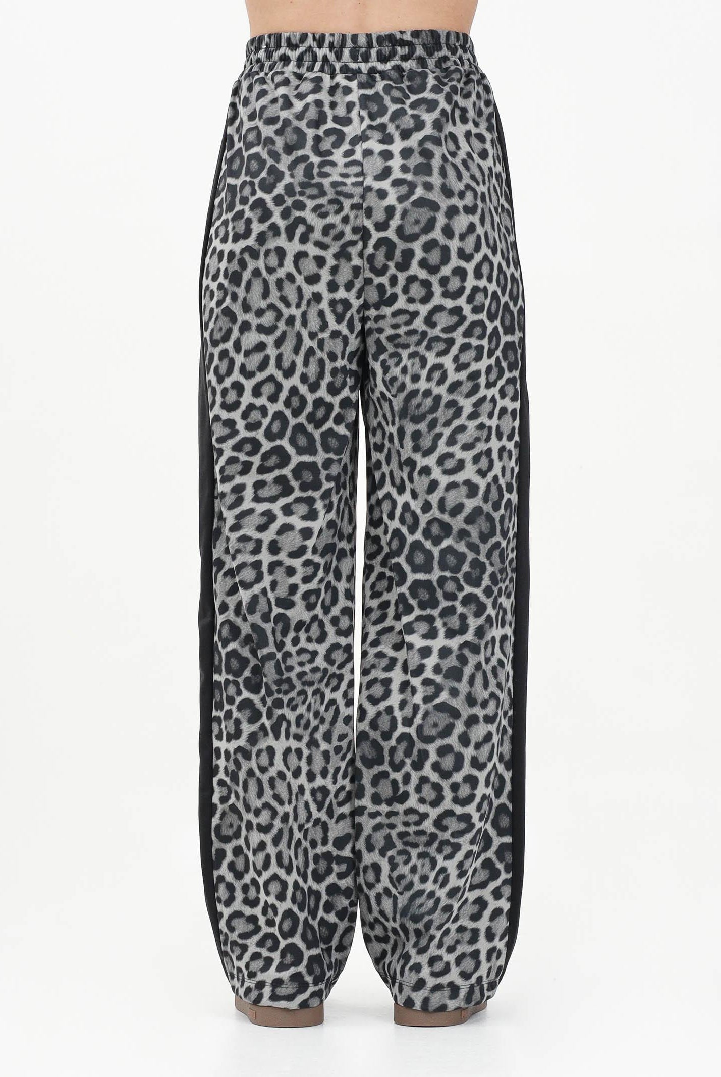 PUMA Pantalone sportivo T7 Leo Luxe Aop Straight Op nero da donna 632343 01 PUMA