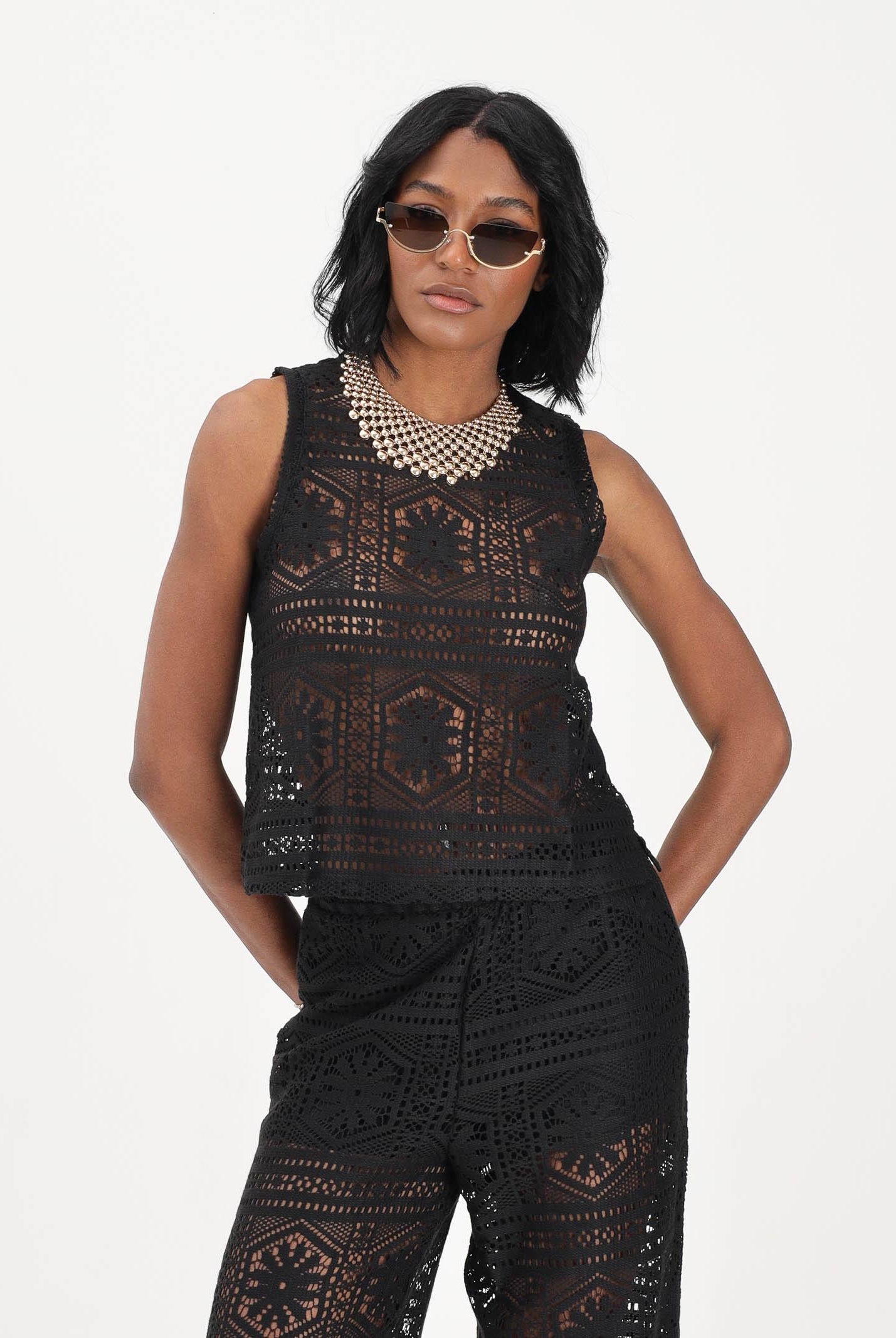 ONLY Top nero da donna realizzato in pizzo lavorato 15372105 BL ONLY