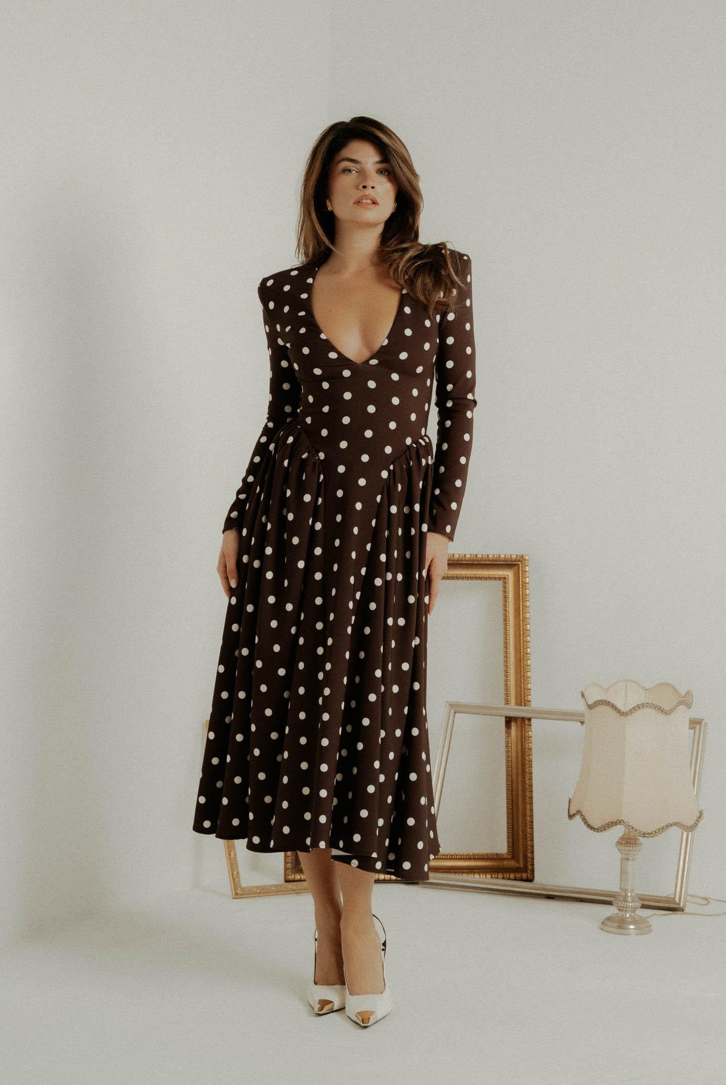 SANTAS Abito midi DOUCEUR marrone da donna con pois panna PV2603 POPA SANTAS