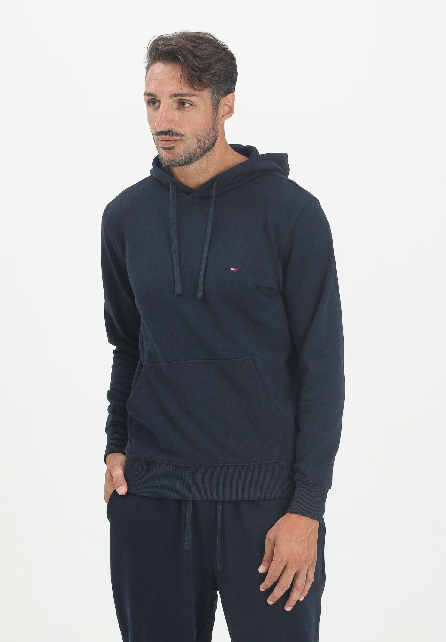 Felpa con cappuccio blu da uomo rifinita da logo MW0MW37235DW5 TOMMY HILFIGER