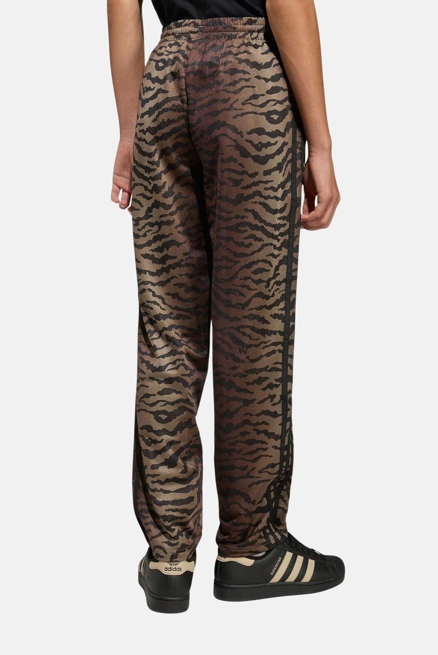 KD3200 . ADIDAS ORIGINALS