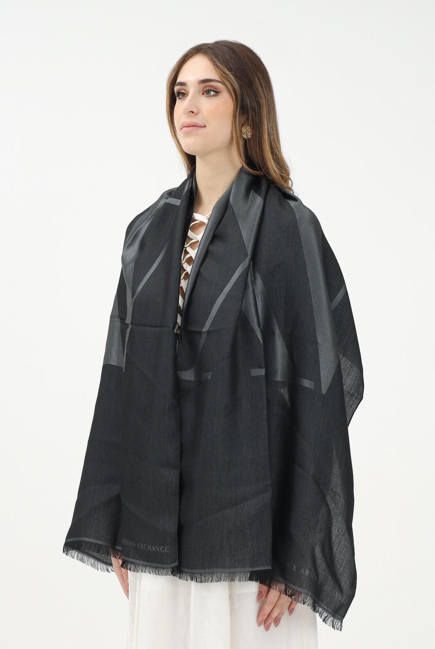 ARMANI EXCHANGE Sciarpa nera da donna con dettaglio logo A|X XW000883AF13399 FC034 ARMANI EXCHANGE