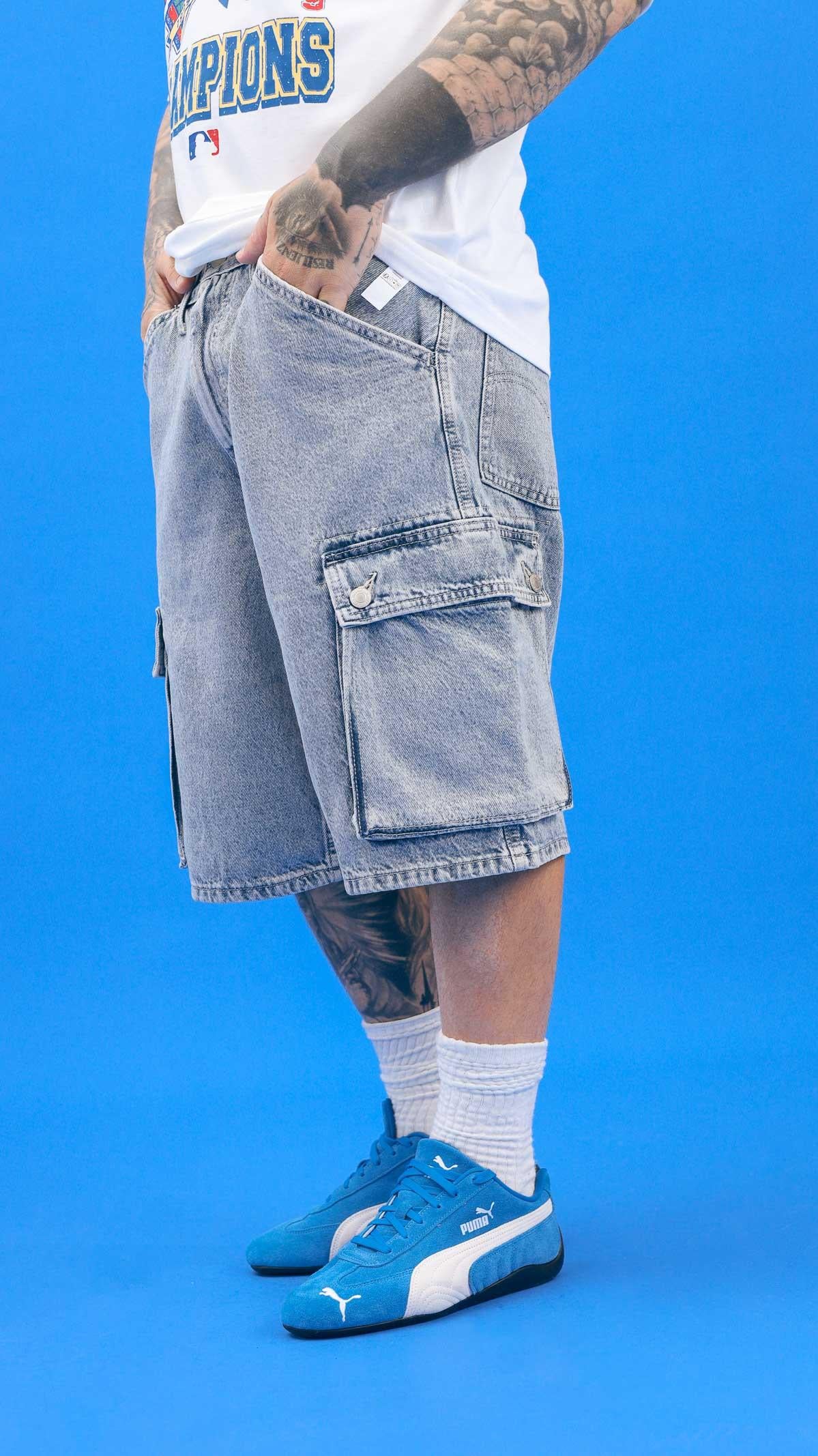 LEVI'S® Shorts 478™ Baggy Cargo in denim chiaro da uomo 001GU-0004 . LEVI'S®
