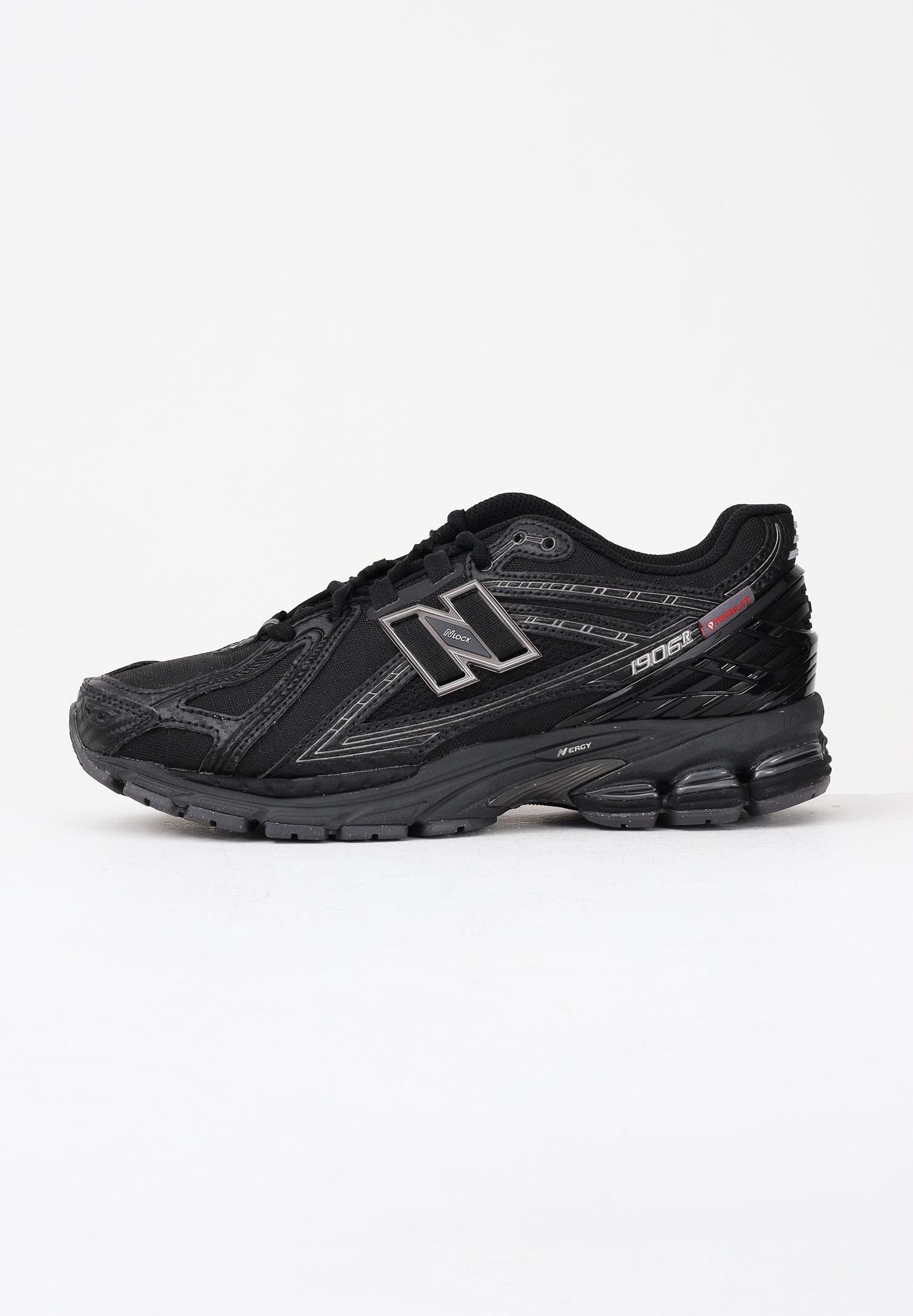 NEW BALANCE Sneakers 1906R nere per uomo e donna U1906ROE . NEW BALANCE