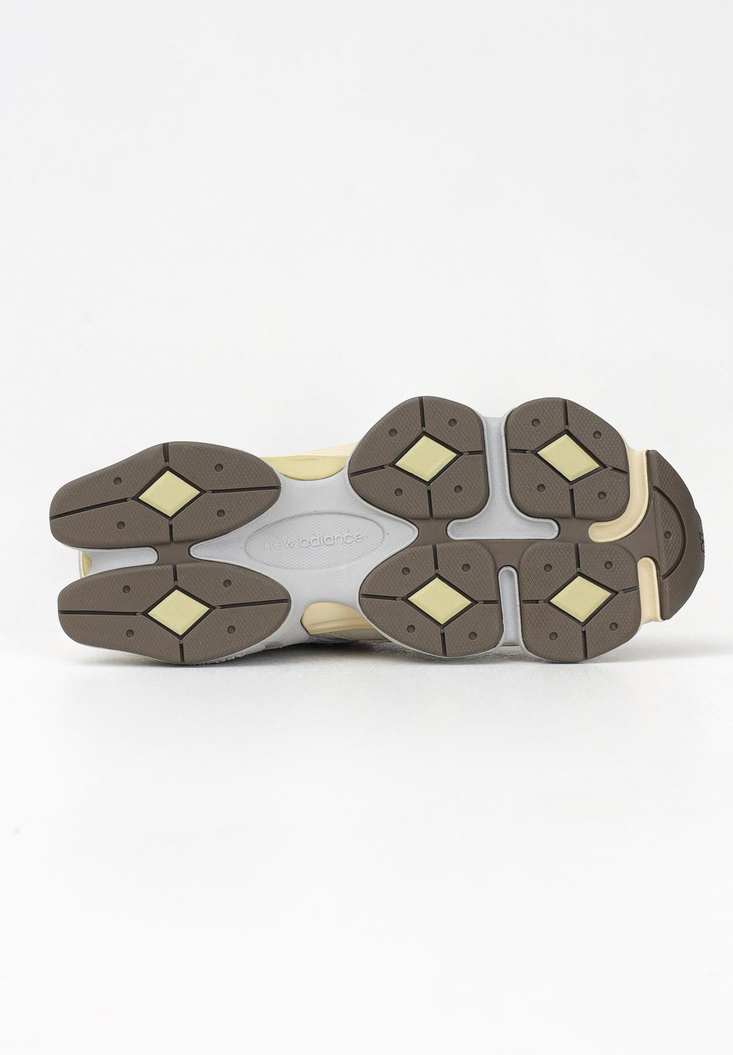 NEW BALANCE Sneakers 9060 nei toni pastello da uomo U9060EEP NEW BALANCE