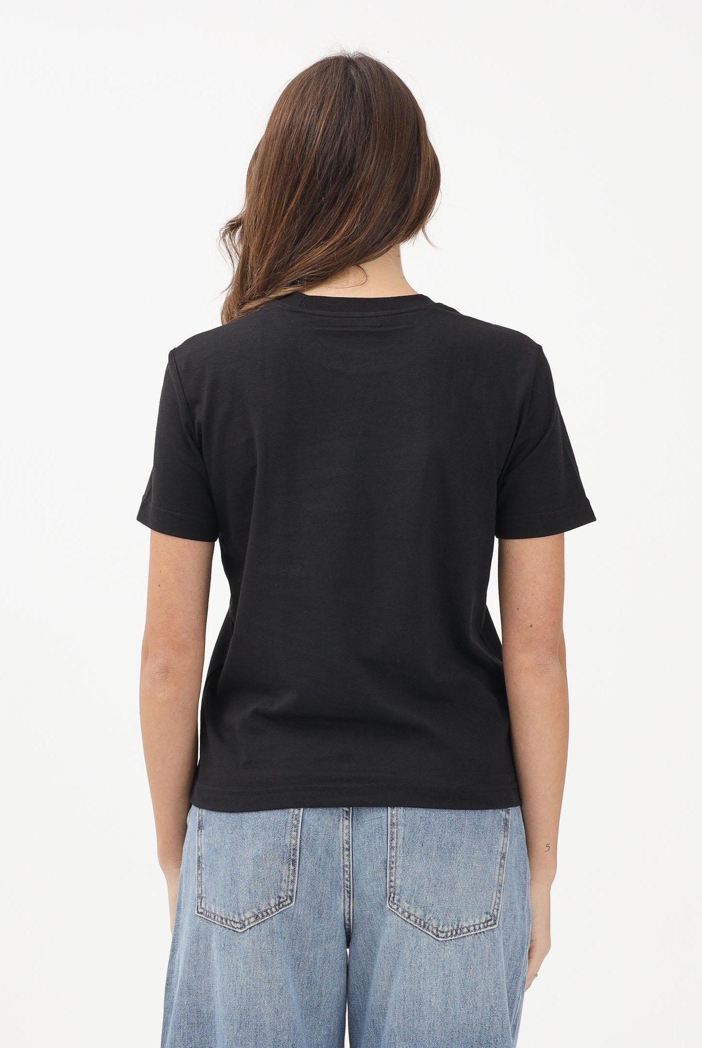 CALVIN KLEIN JEANS T-shirt a manica corta nera da donna con logo LV047E819GUB1 . CALVIN KLEIN JEANS