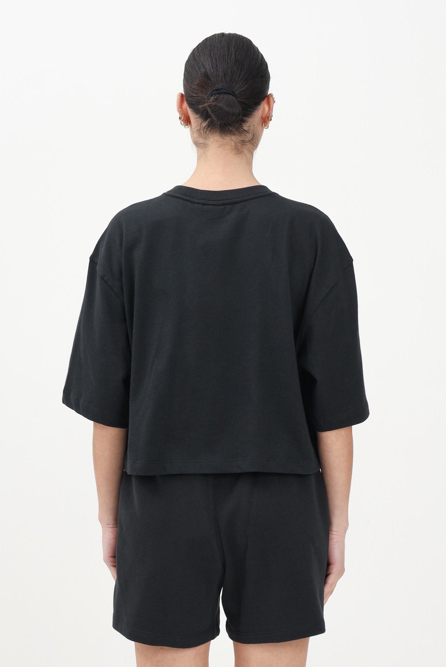 ADIDAS ORIGINALS T-shirt a manica corta Essentials Crop nera da donna IW5706 . ADIDAS ORIGINALS