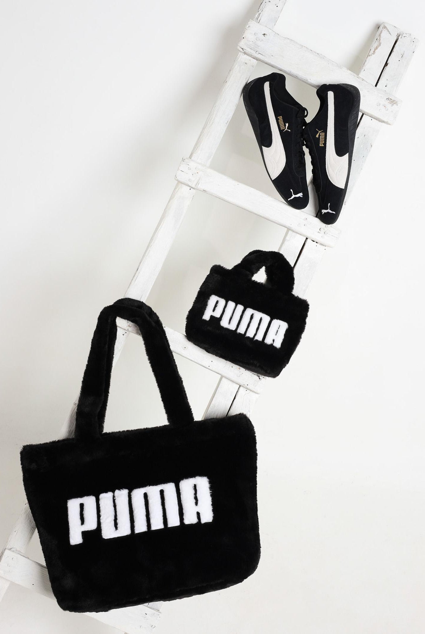 PUMA Shopper UP 17 L nera da donna 091712 01 PUMA