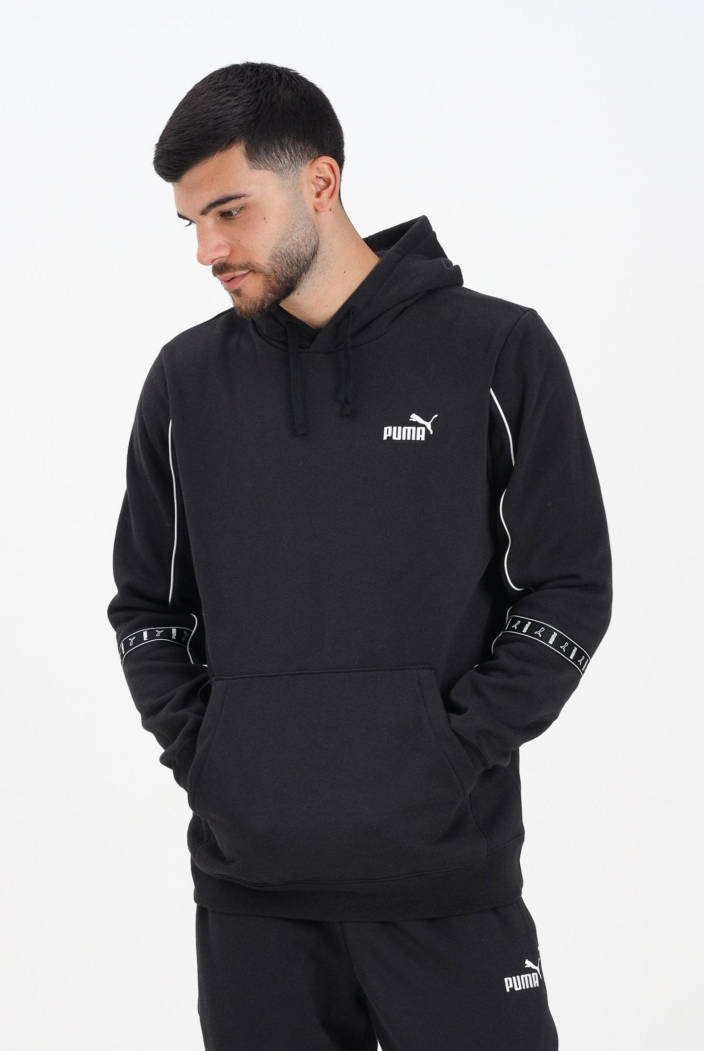 PUMA Felpa con cappuccio Ess Tape Layout nera da uomo 688262 01 PUMA