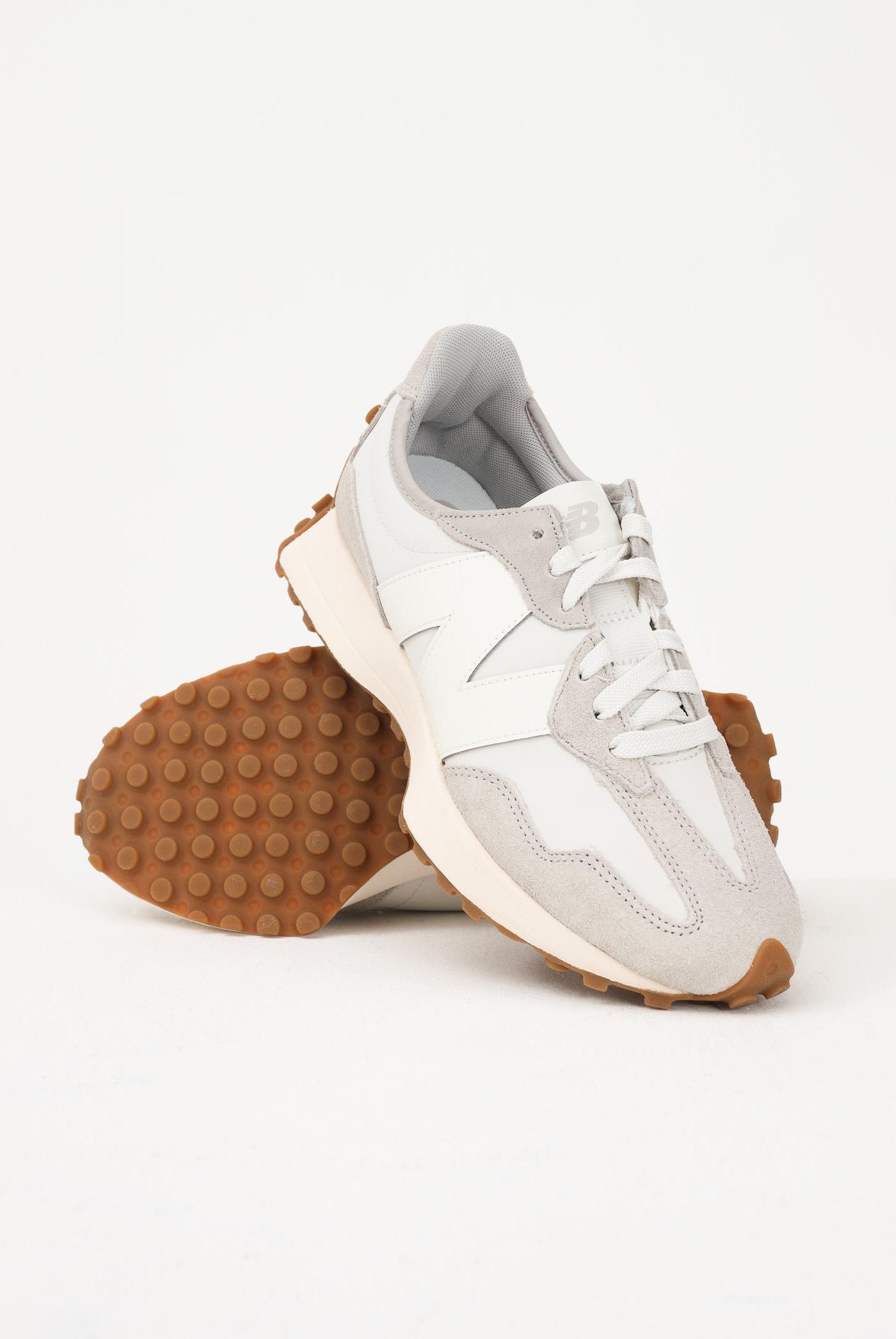 NEW BALANCE Sneakers 327 grigie per uomo e donna MS327ASK . NEW BALANCE