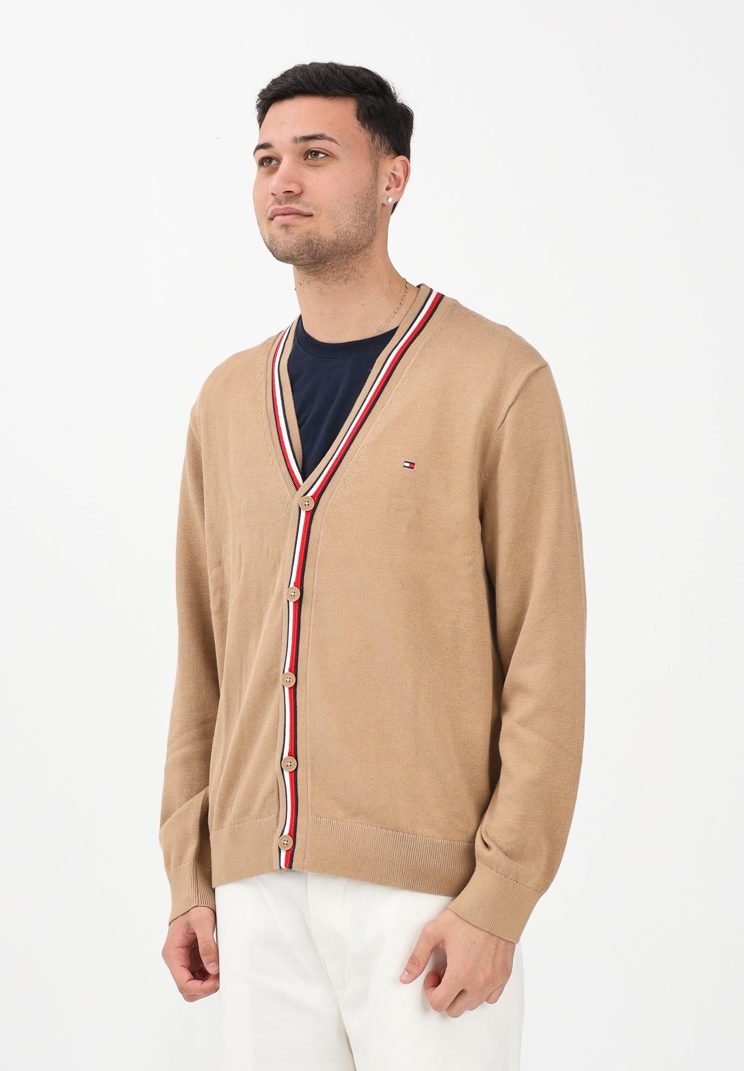 TOMMY HILFIGER Cardigan beige da uomo con finiture esclusive MW0MW41544 RBC TOMMY HILFIGER