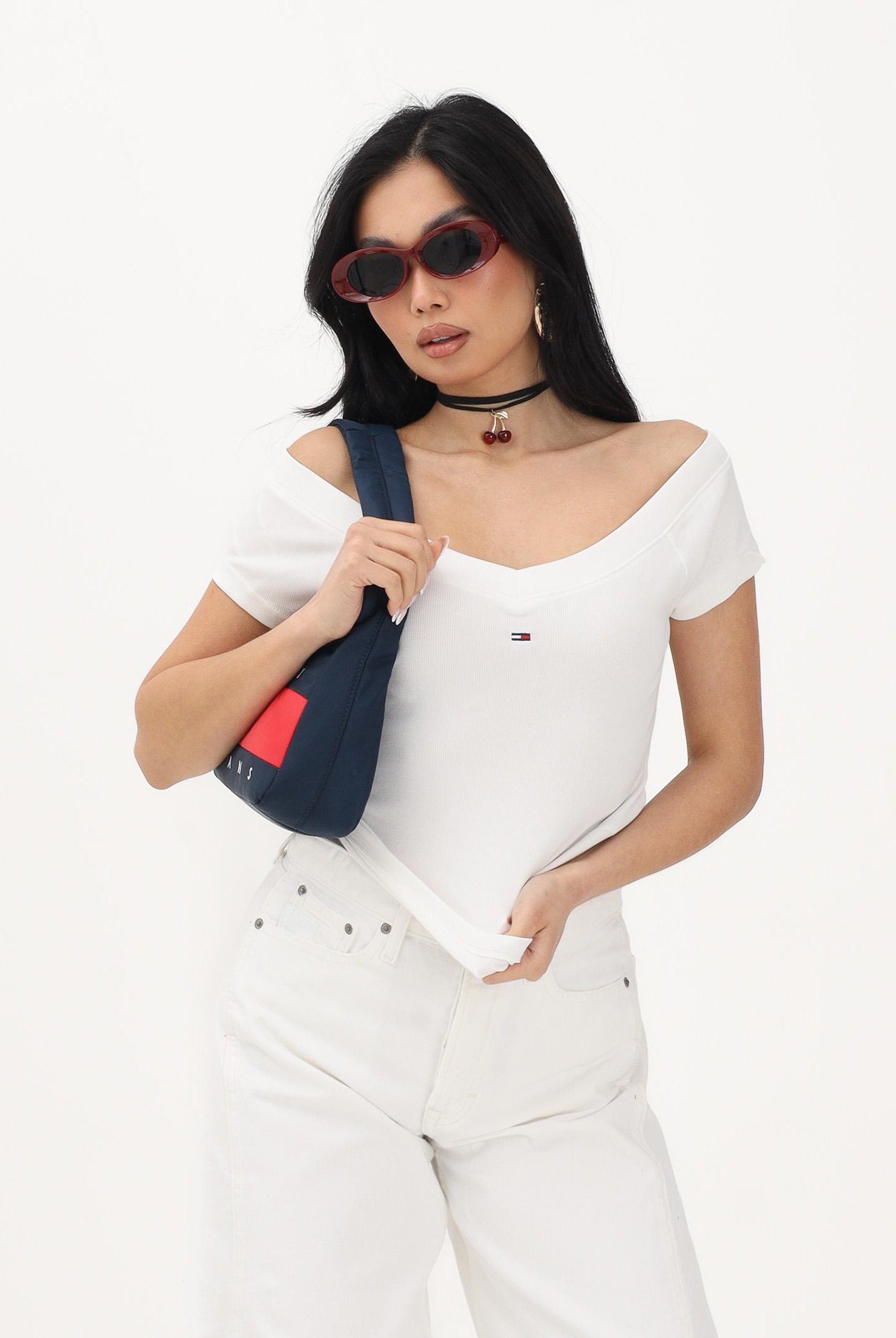 TOMMY JEANS T-shirt a manica corta bianca da donna con scollo a barca DW0DW22265 YBL TOMMY JEANS