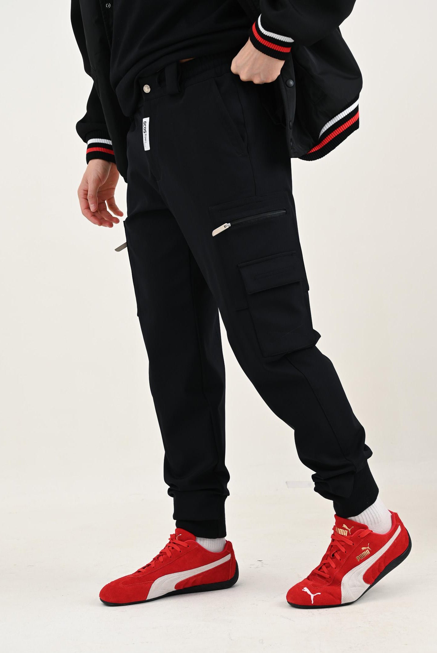 GCDS Pantalone cargo nero da uomo B2CM2907TQ1 99 GCDS